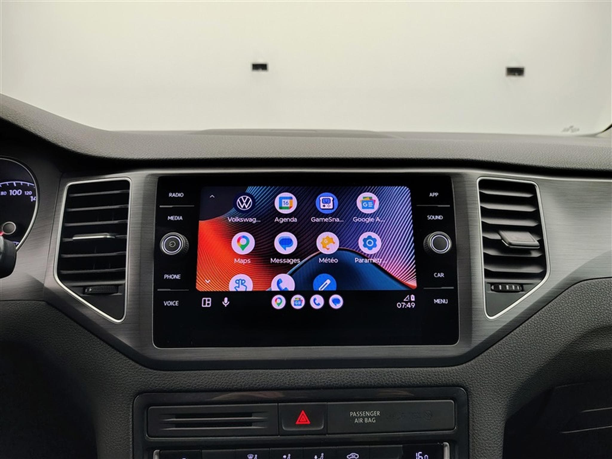 VW Golf 1.0 TSI 115Cv Comfortline CARPLAY / PDC / ALU (2020) - Photo 21