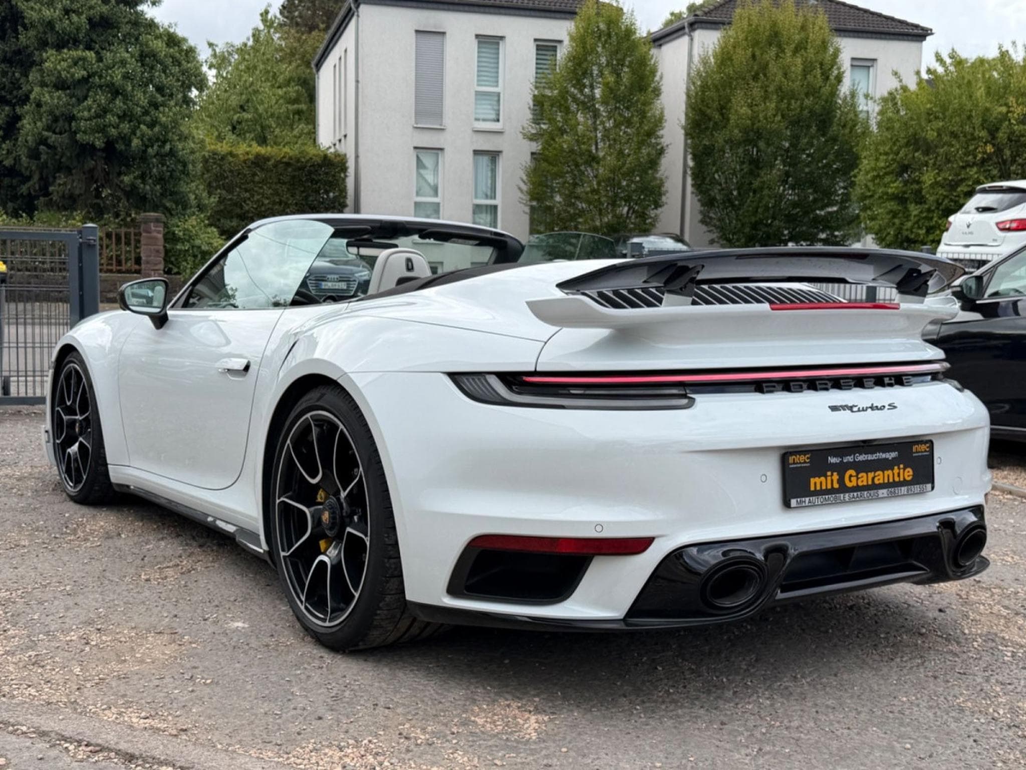 Porsche 911 Turbo S Cabriolet (2022) - Photo 4