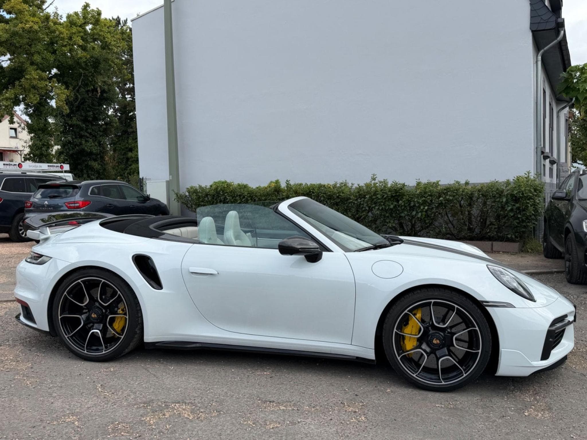 Porsche 911 Turbo S Cabriolet (2022) - Photo 7