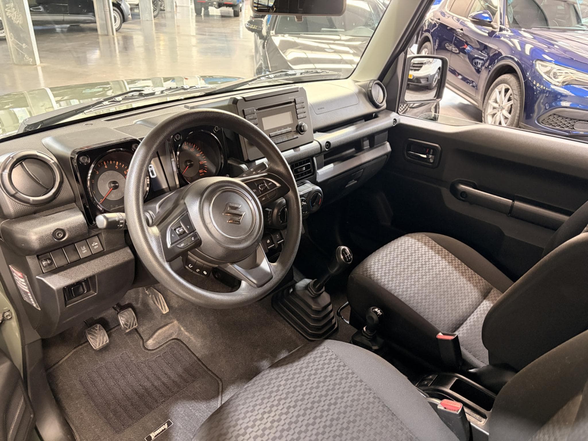 Suzuki Jimny 1.5 Allgrip 102HP (2023) - Photo 9