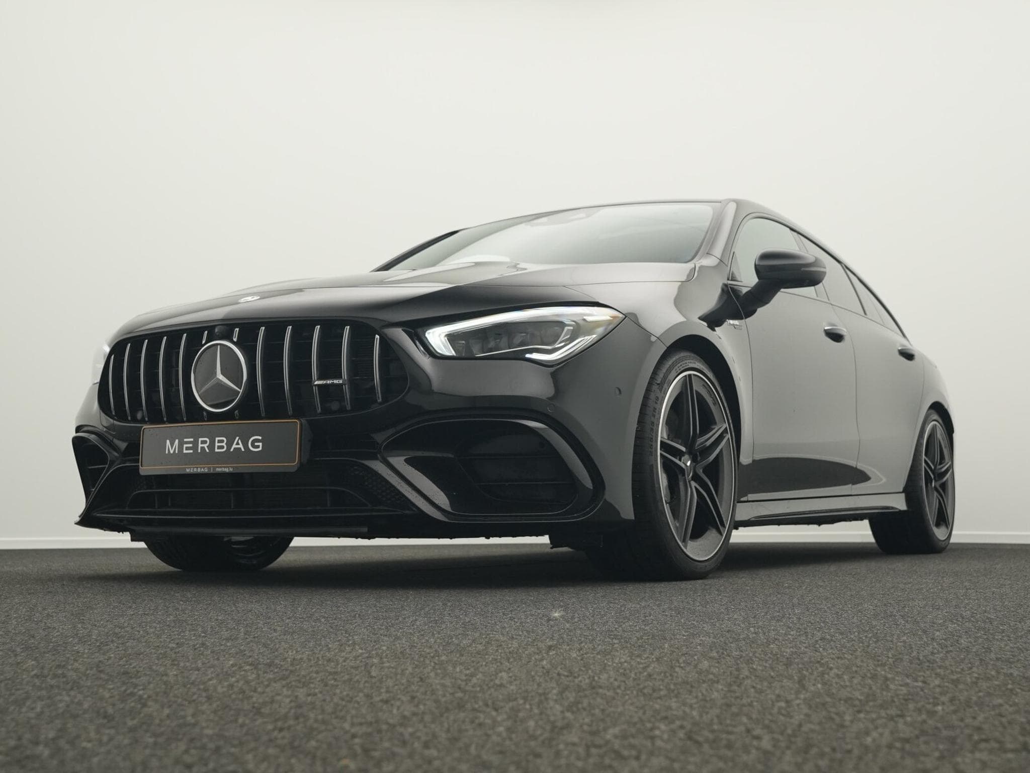 Mercedes CLA 45 AMG 4MATIC+ (1970) - Photo 10