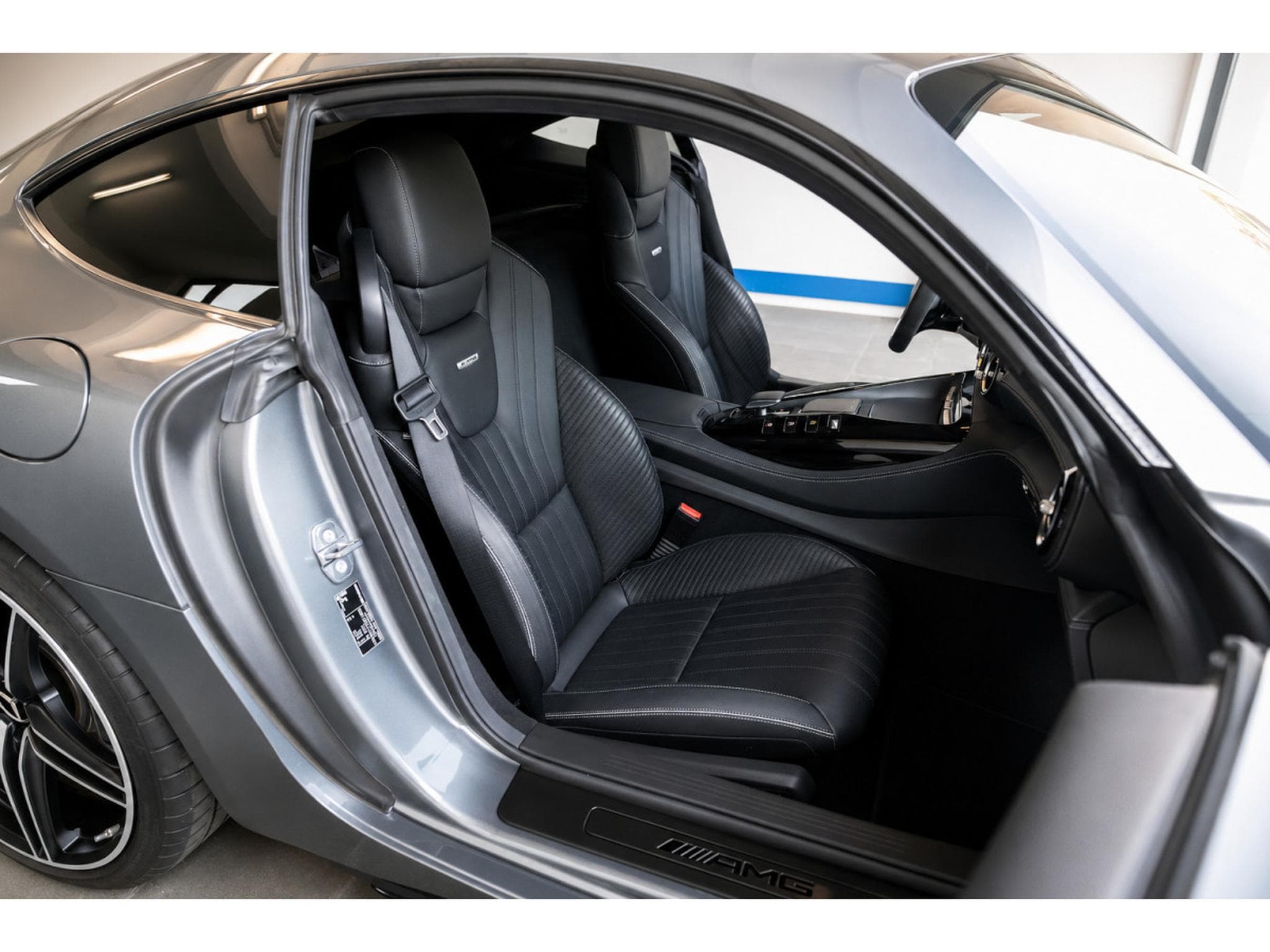 Mercedes GT Coupe -  * Burmester/Pano/LED * VOLL (2019) - Photo 16