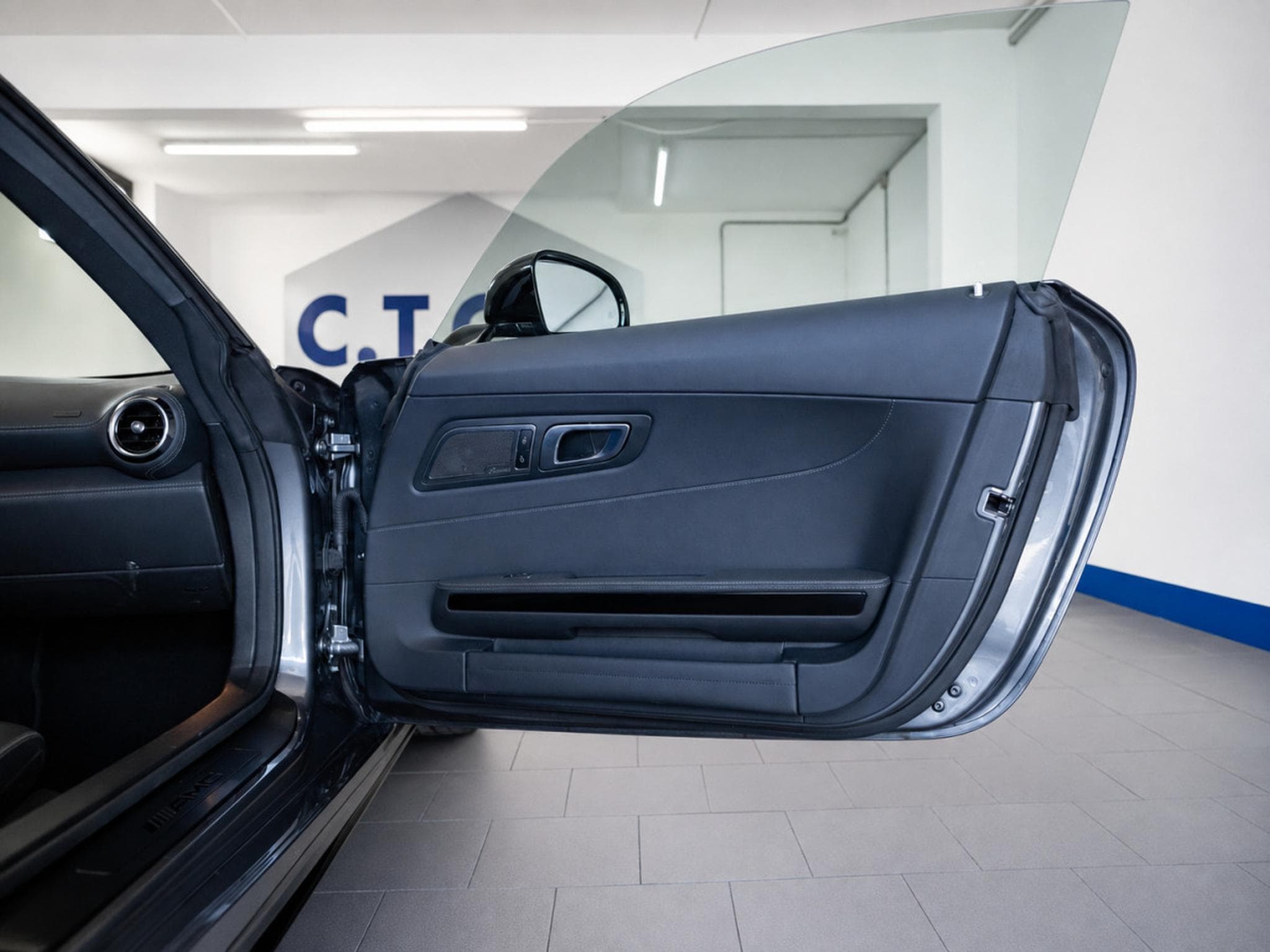 Mercedes GT Coupe -  * Burmester/Pano/LED * VOLL (2019) - Photo 23