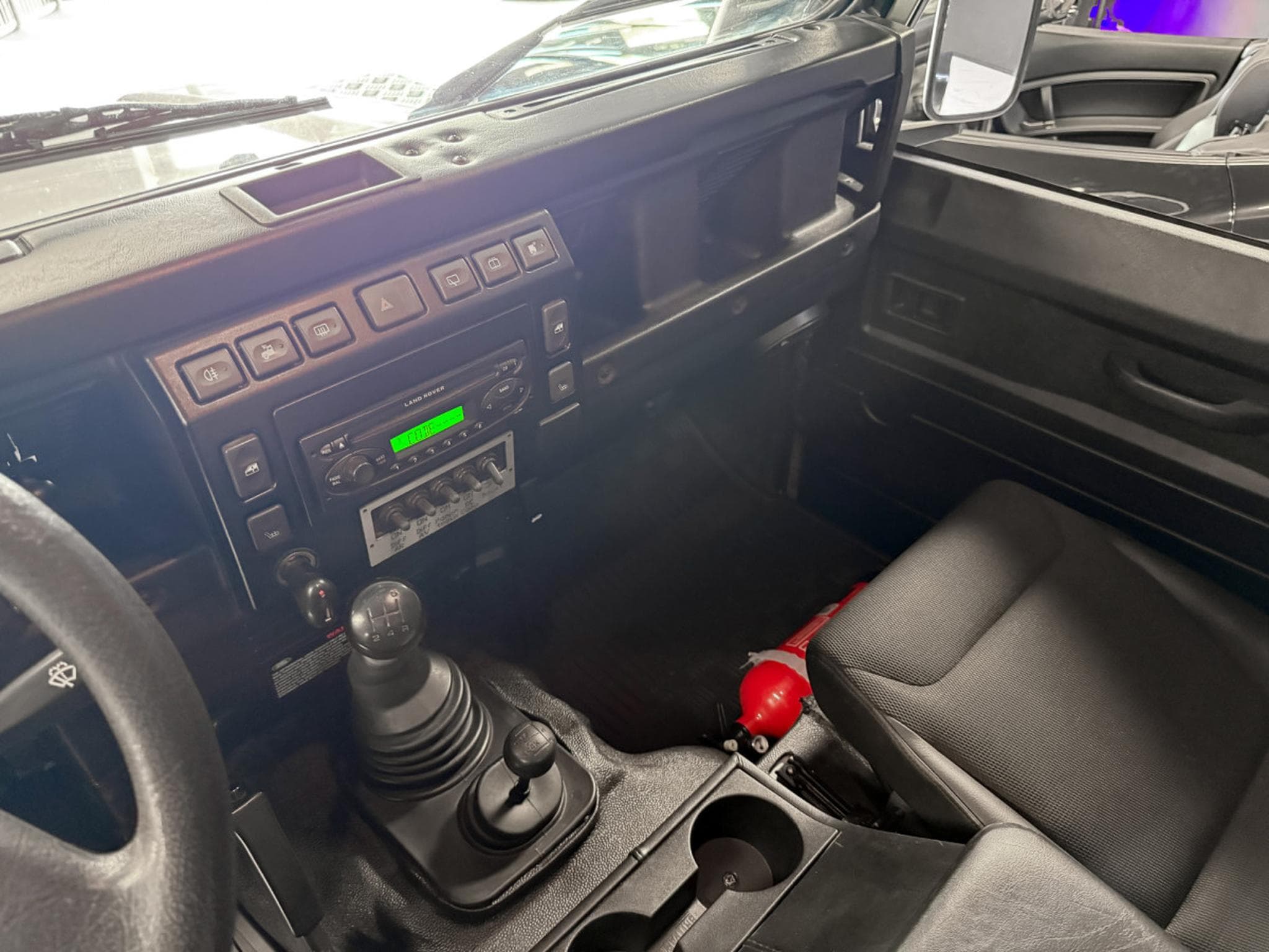 Land-Rover Defender 90 TD5 REUL SPORT PARTS (2006) - Photo 10