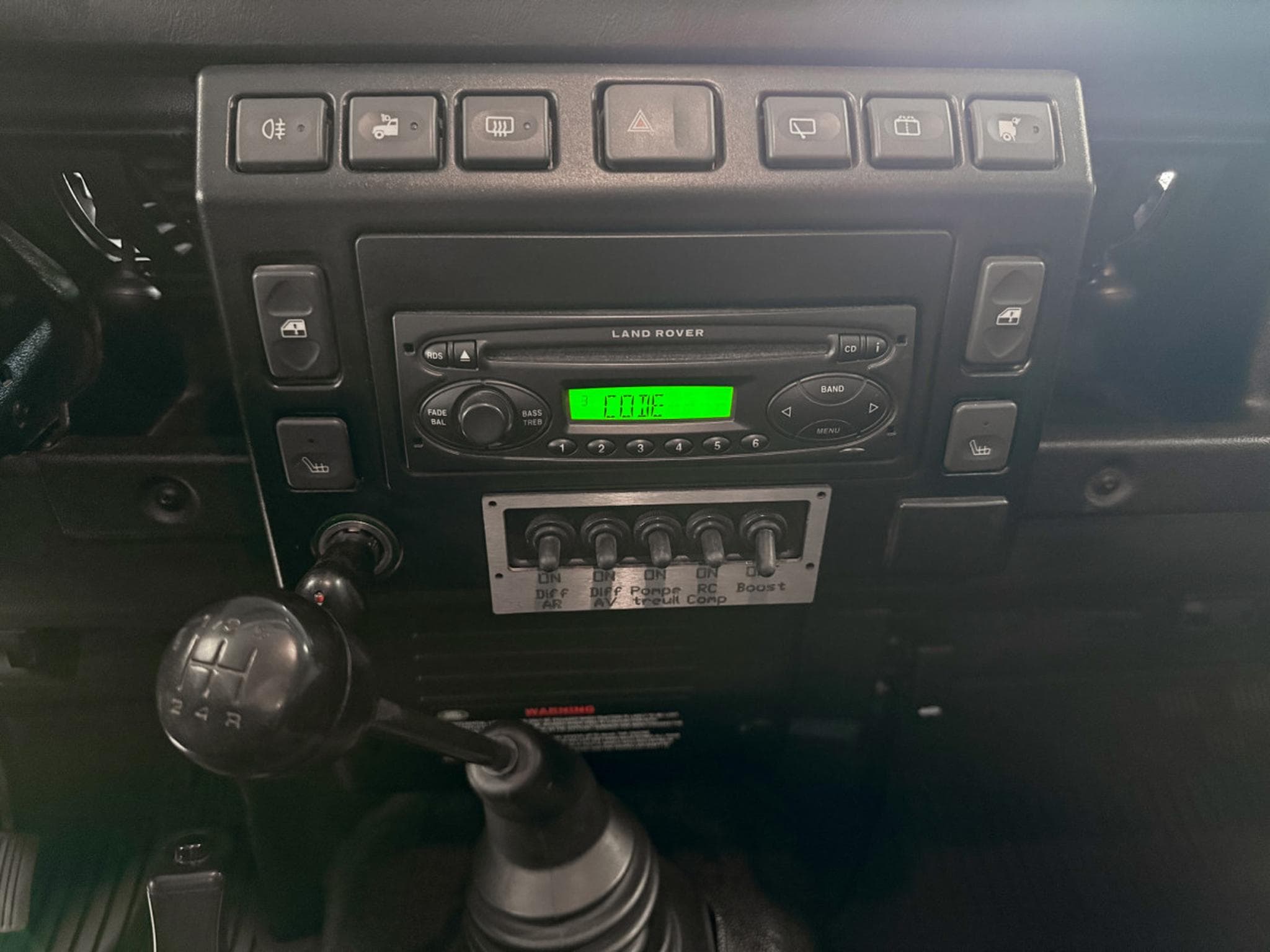 Land-Rover Defender 90 TD5 REUL SPORT PARTS (2006) - Photo 11