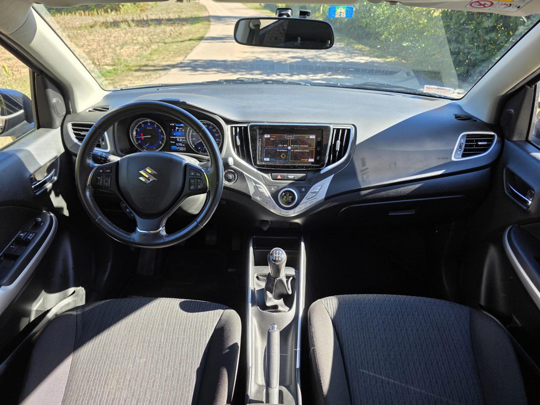 Suzuki Baleno 1.0 BOOSTERJET Comfort (2016) - Photo 5