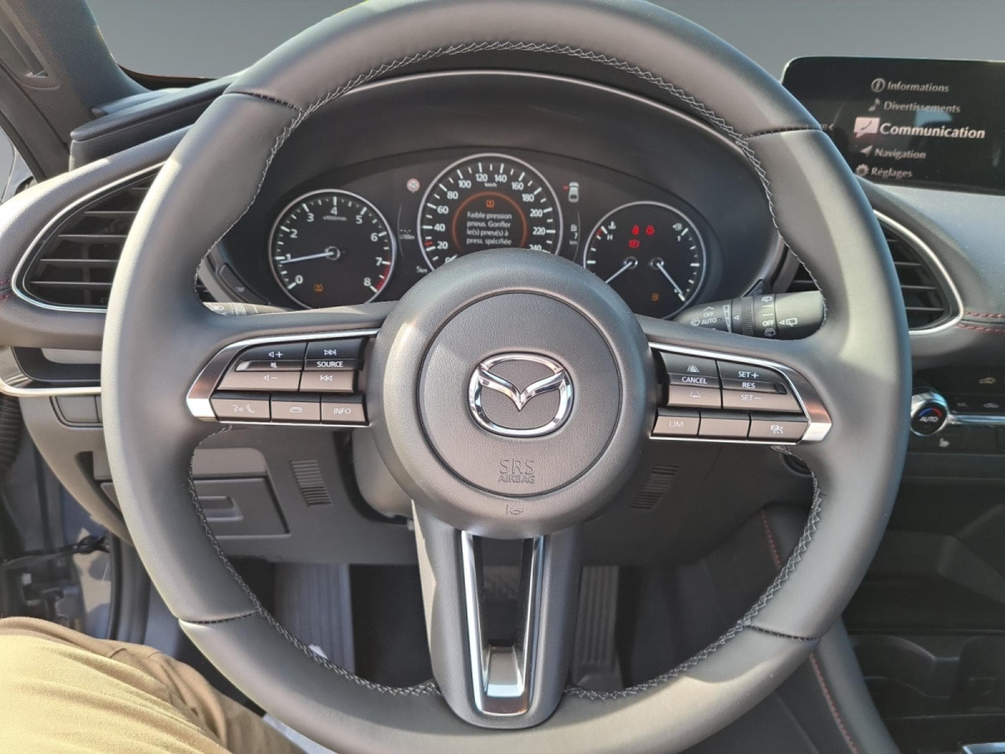 Mazda Mazda3 2.0L e-Skyactiv X 186 hp 6AT Homura (2026) - Photo 12