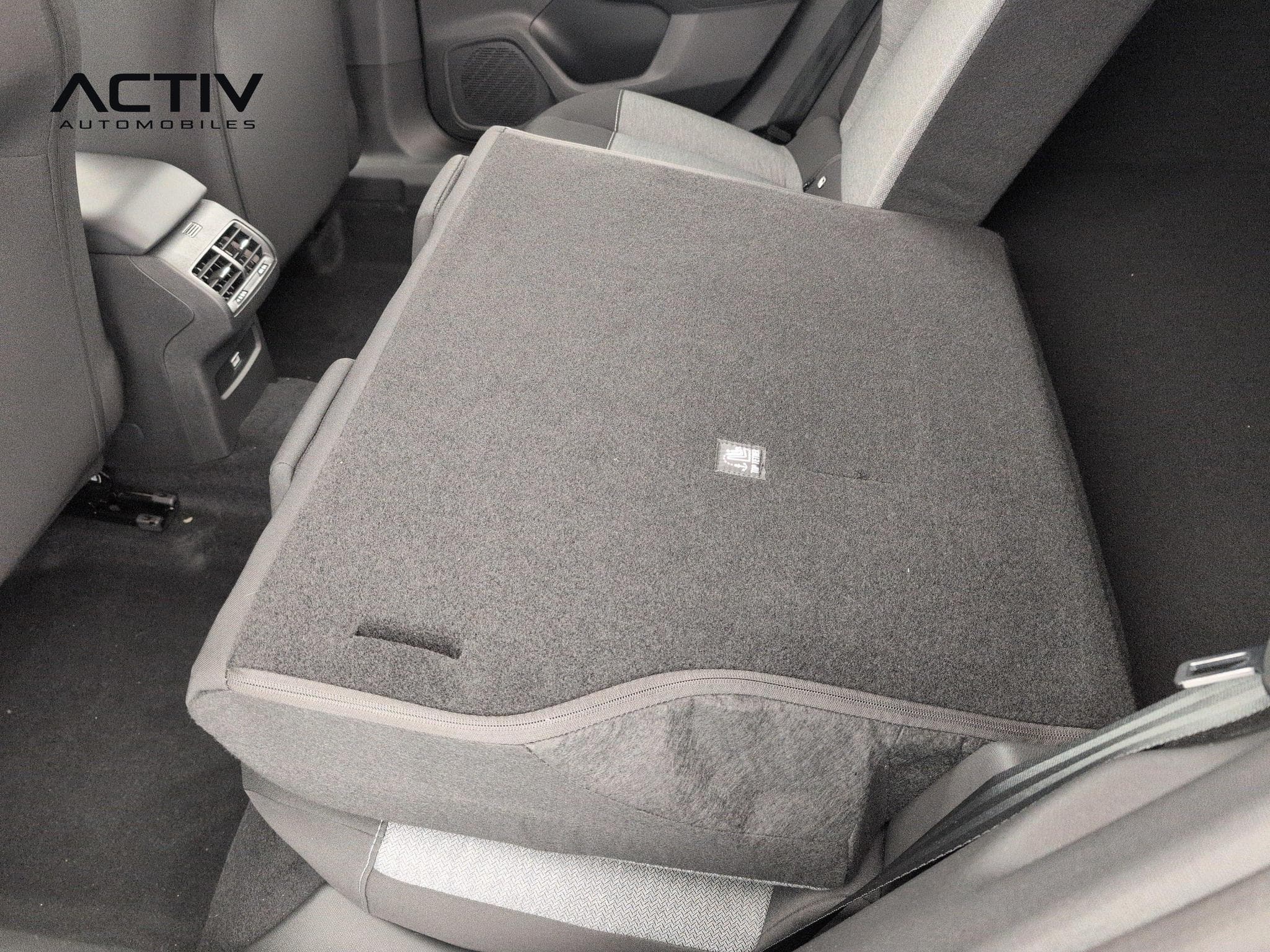 Citroën C4 Hybride 110 ch e-DCS6 You (2025) - Photo 12