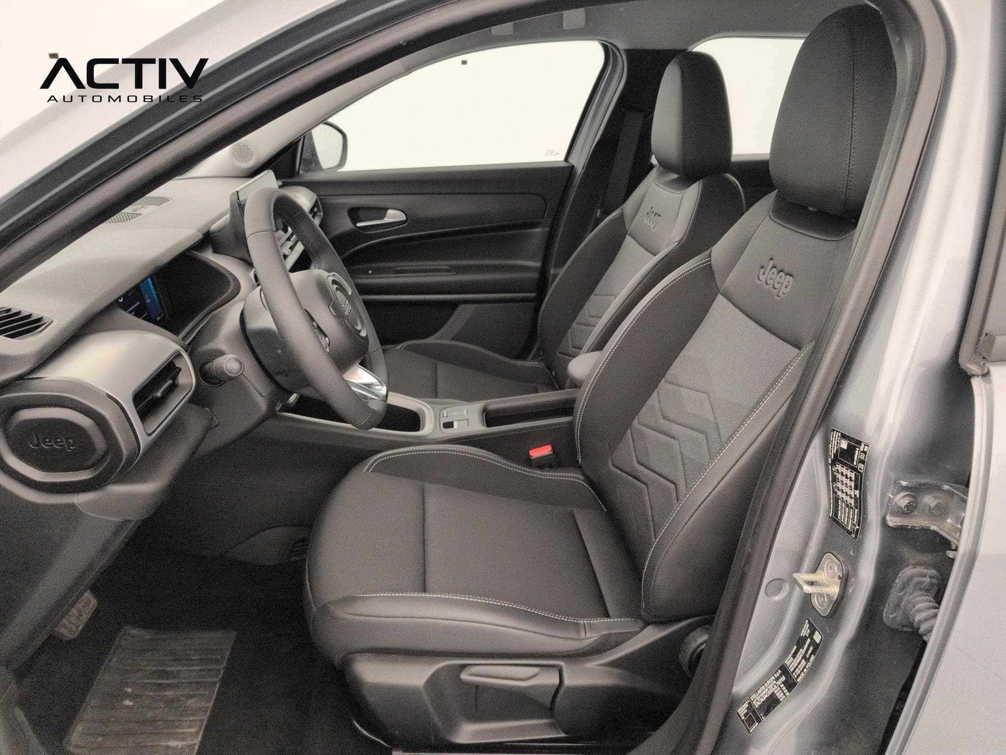 Jeep AVENGER ELECTRIQUE Avenger 115 kW 4x2 Altitude (2025) - Photo 16