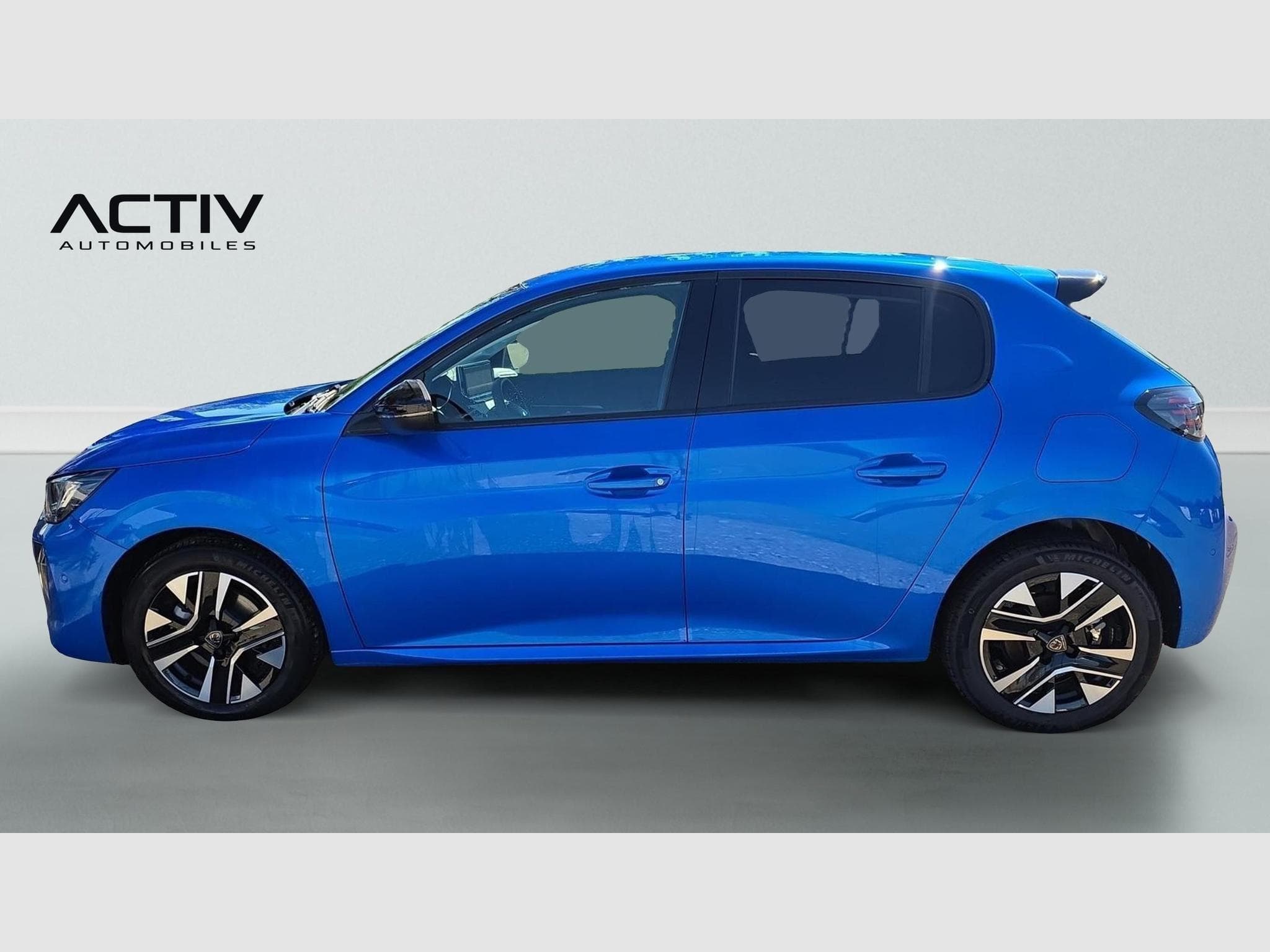 Peugeot 208 Hybrid 110 ch e-DCS6 Allure (2025) - Photo 4
