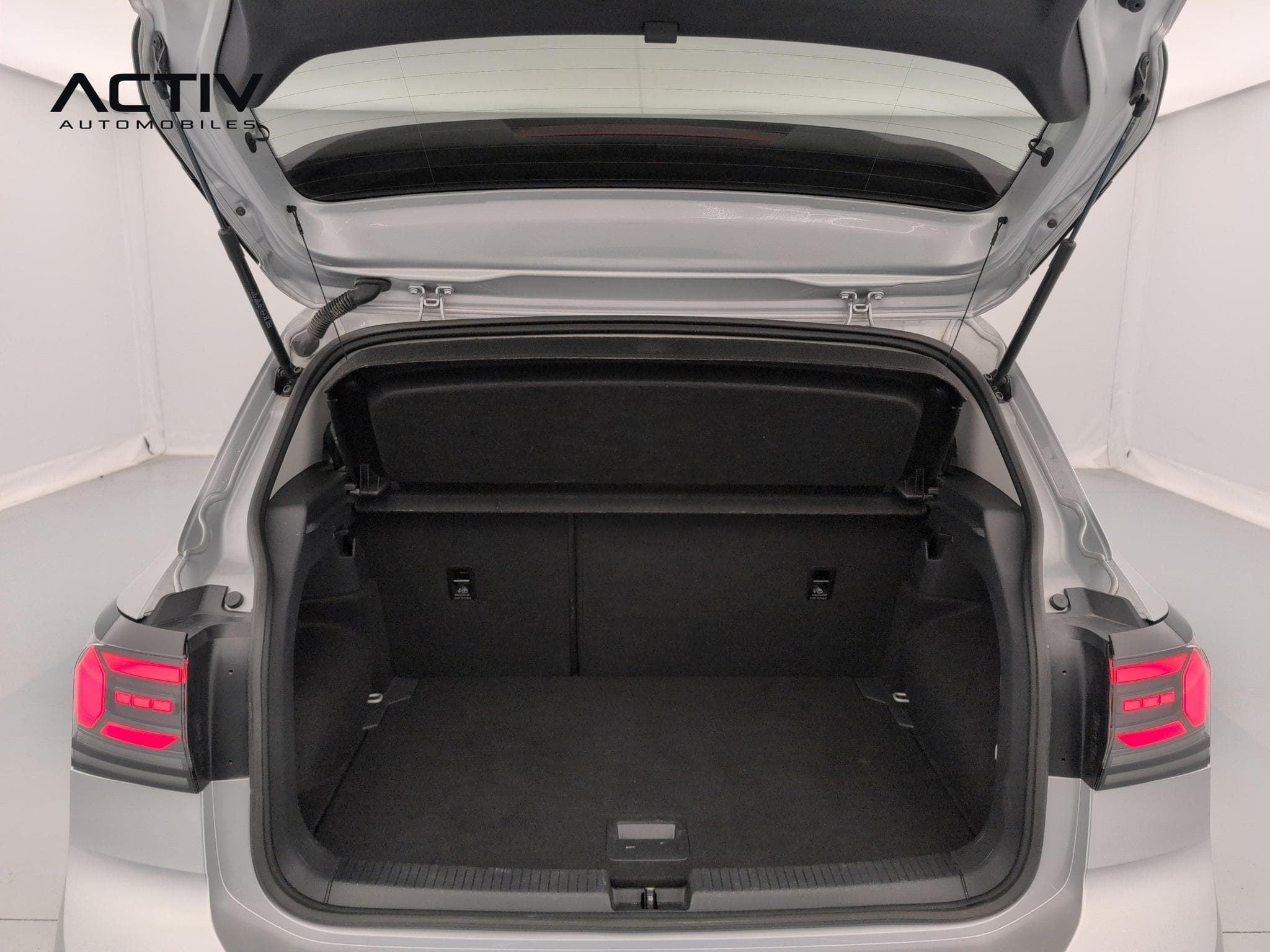 VW T-cross 1.0 TSI 116 Start/Stop BVM6 VW Edition (2025) - Photo 11
