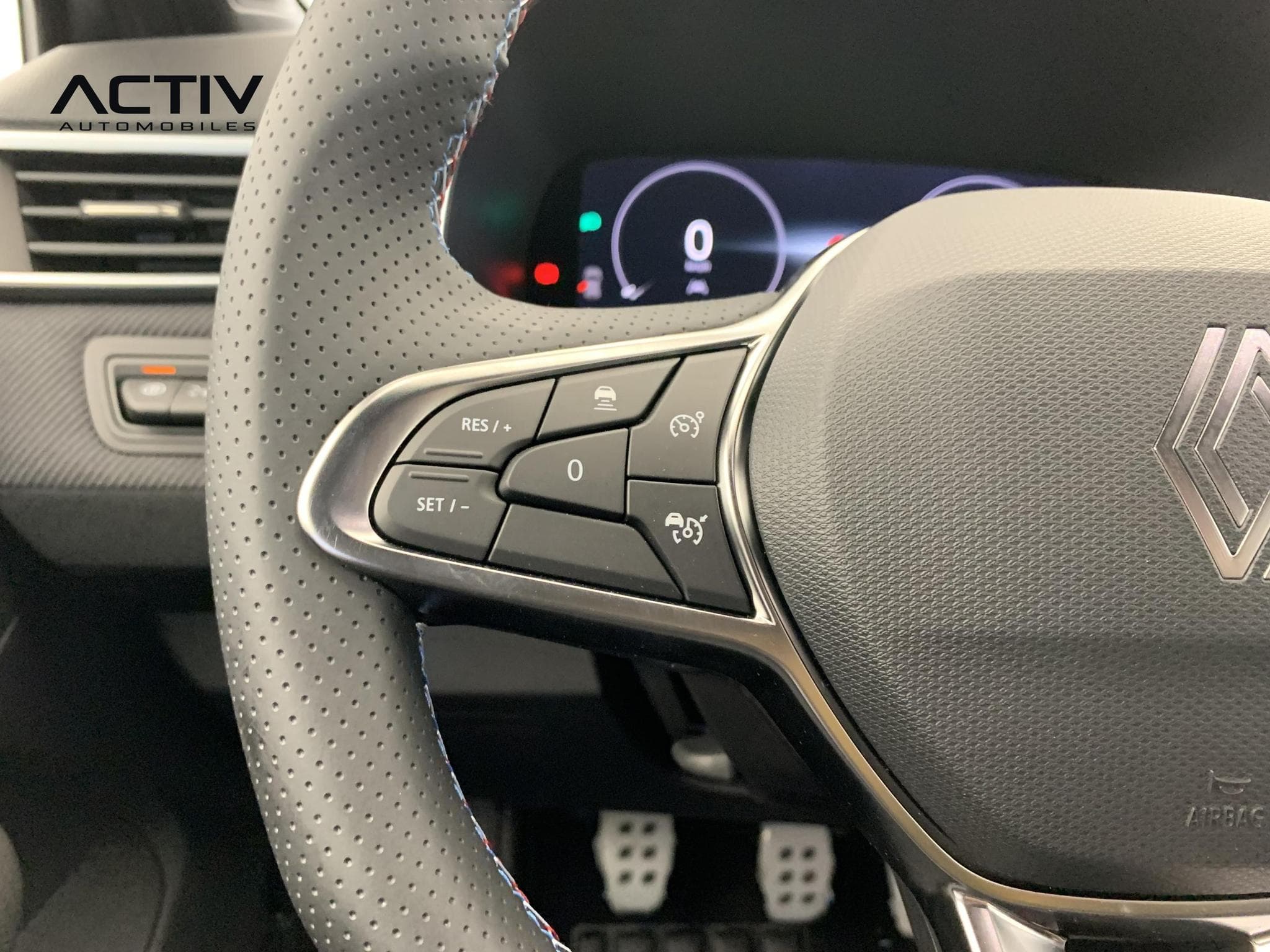 Renault Clio TCE 90 CH GSR2 ESPRIT ALPINE (2025) - Photo 17