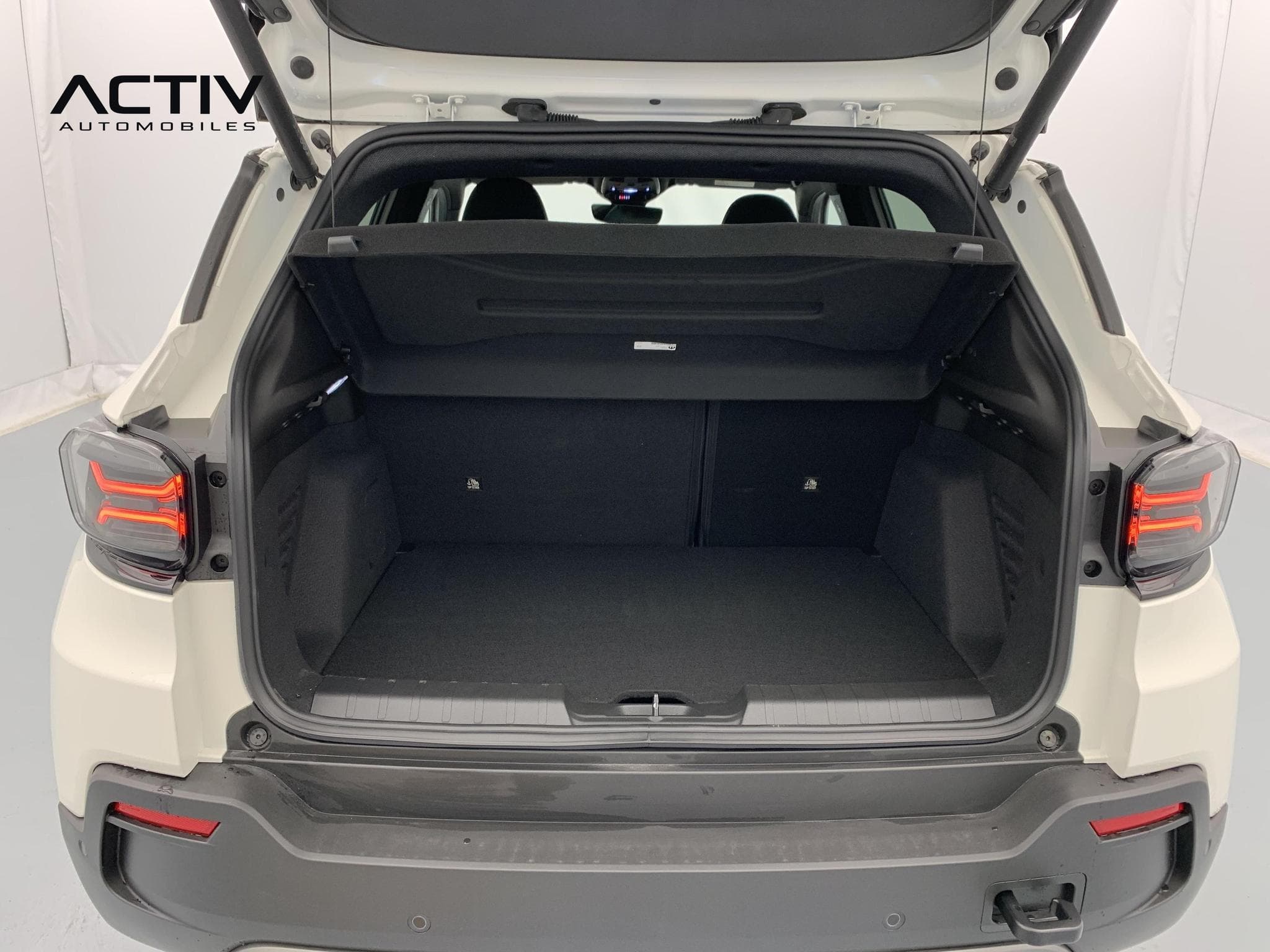 Jeep Avenger 1.2 Turbo T3 145 ch BVR6 4xe The North Face (2026) - Photo 11