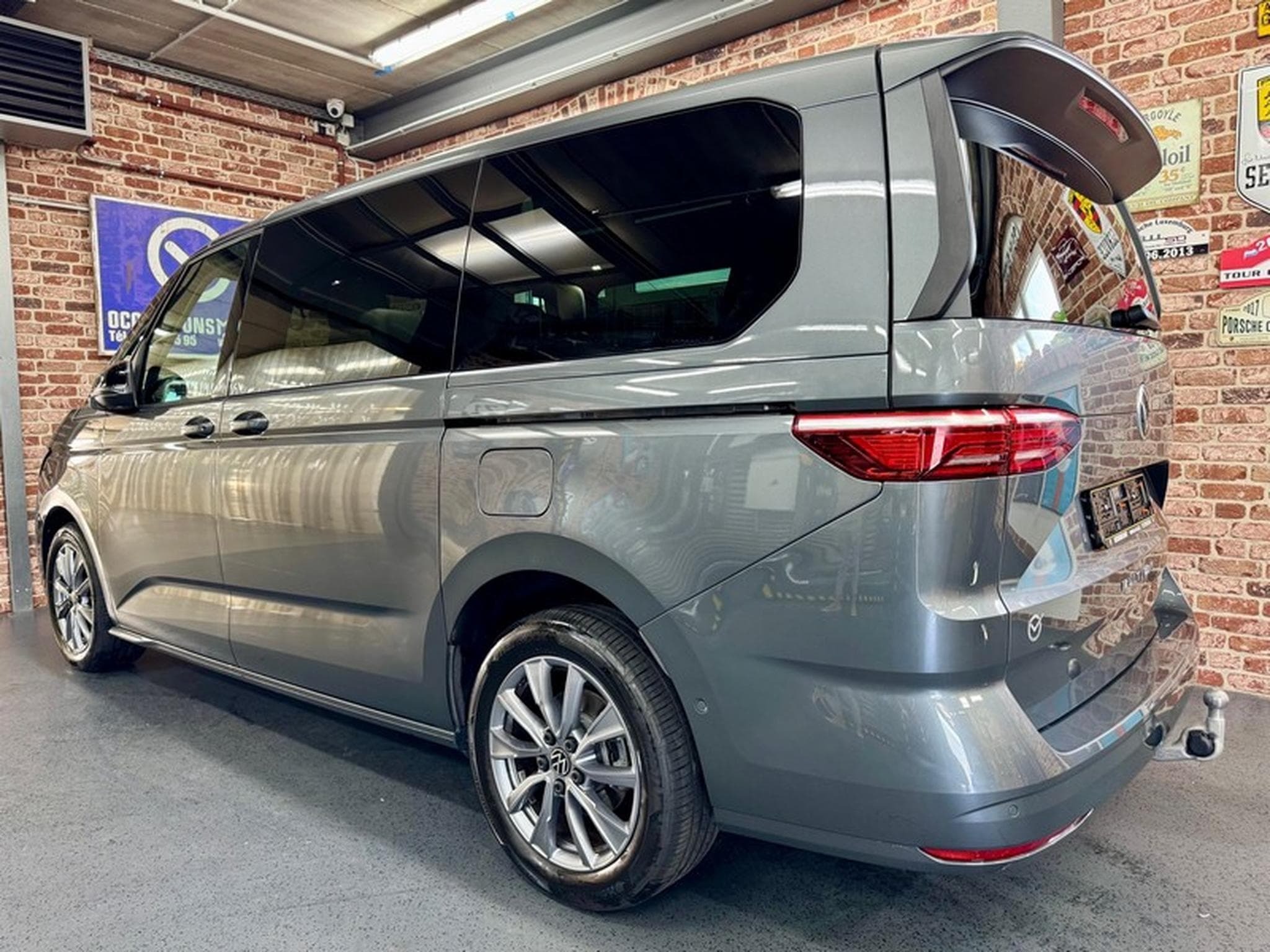 VW Multivan Multivan T7 2.0 TDi 150cv Auto Life Lang (2023) - Photo 2