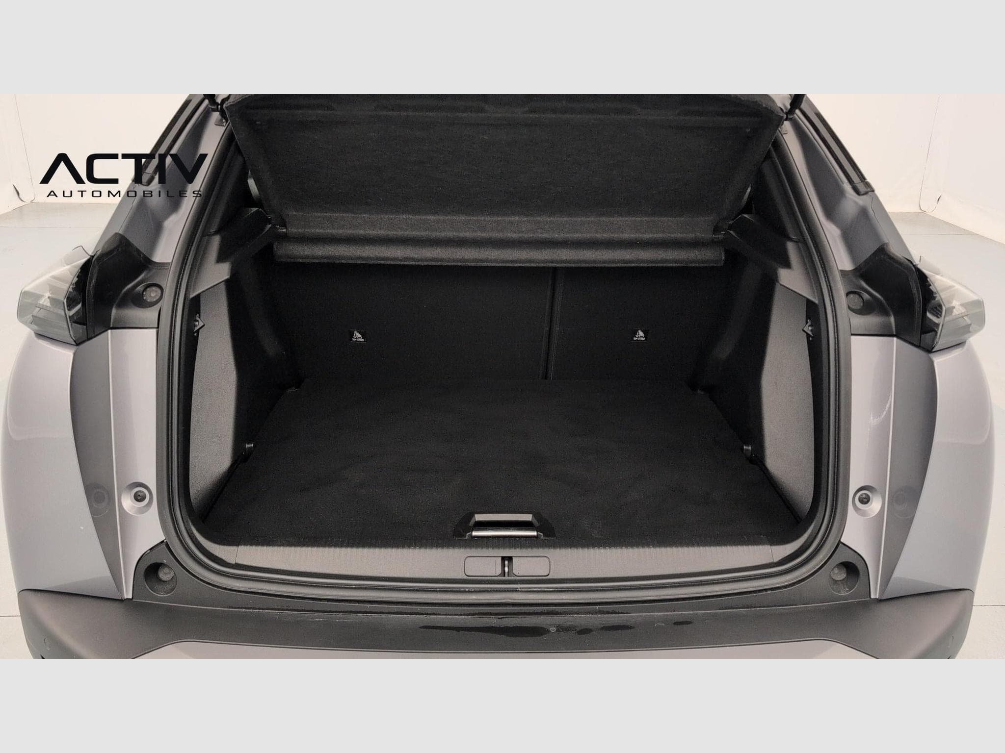 Peugeot 2008 100 S&S BVM6 Allure (2025) - Photo 11