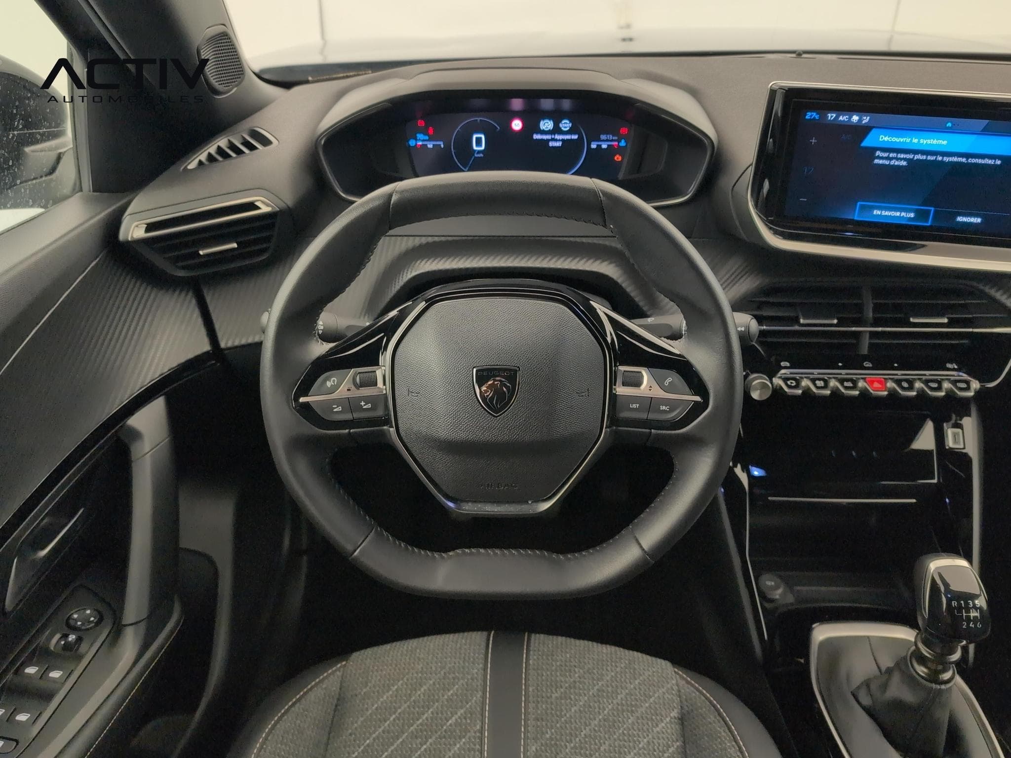 Peugeot 2008 100 S&S BVM6 Allure (2025) - Photo 14