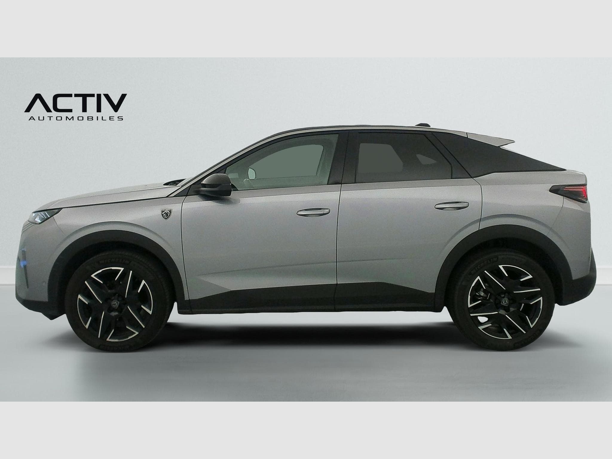 Peugeot 3008 Hybrid 145 e-DCS6 GT (2025) - Foto 4