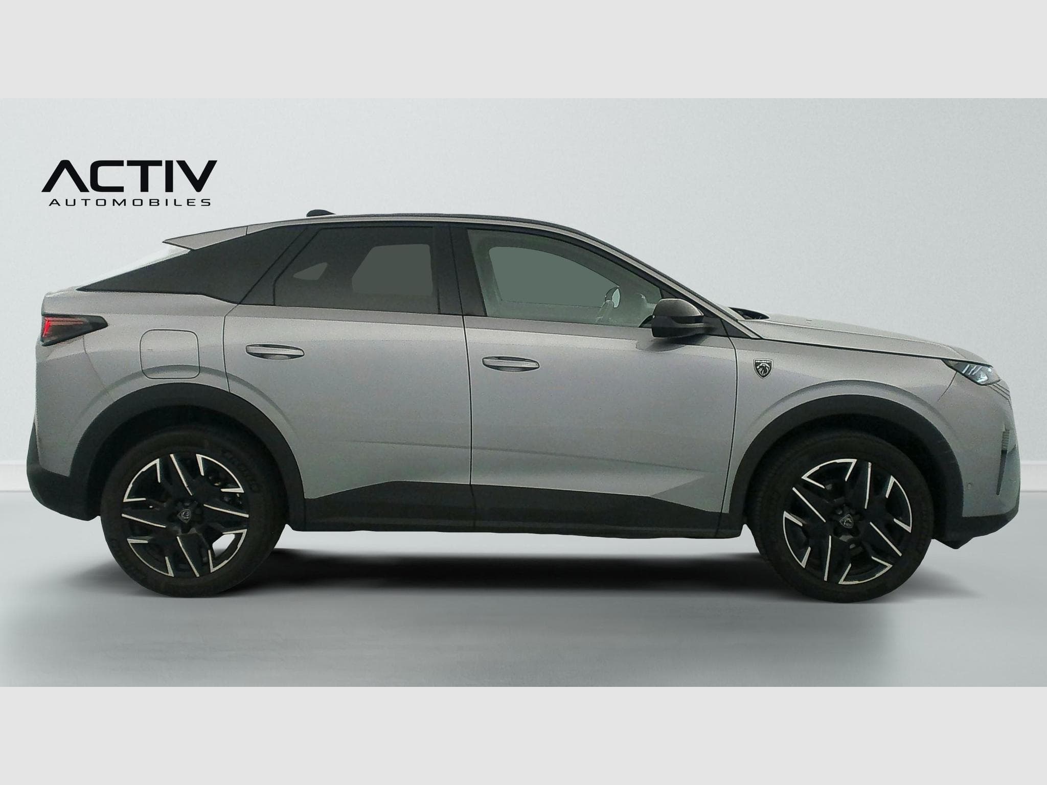 Peugeot 3008 Hybrid 145 e-DCS6 GT (2025) - Foto 8