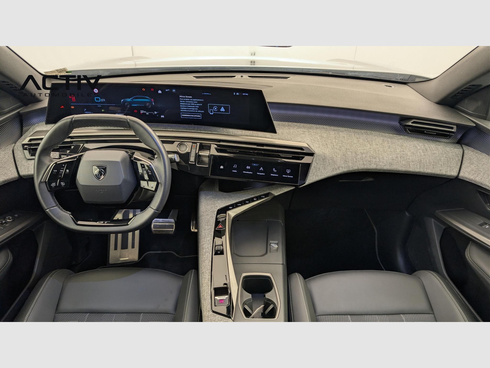 Peugeot 3008 Hybrid 145 e-DCS6 GT (2025) - Foto 13