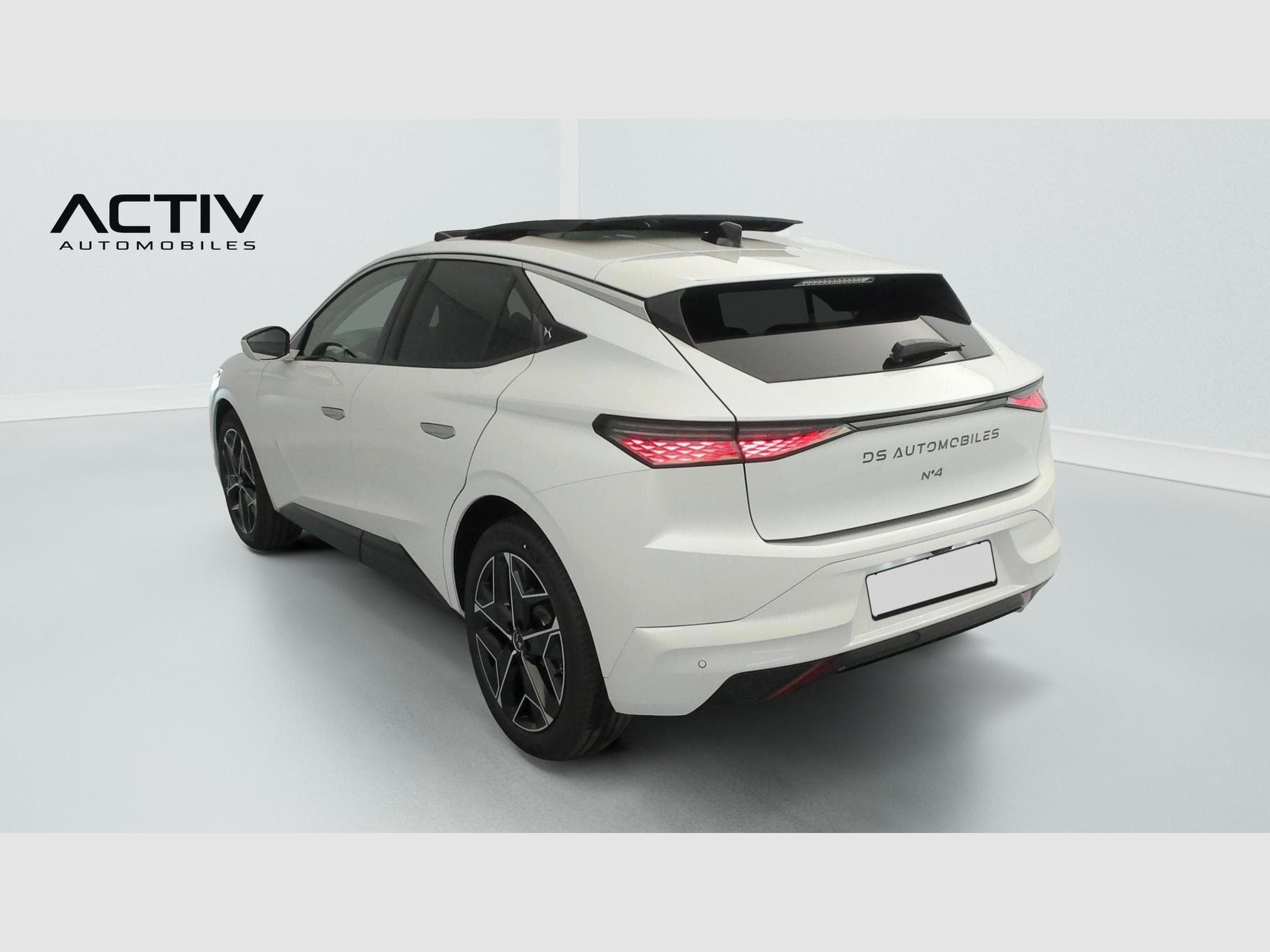 DS Automobiles DS4 Hybride 145 e-DCT6 Etoile - Alcantara (2025) - Foto 5