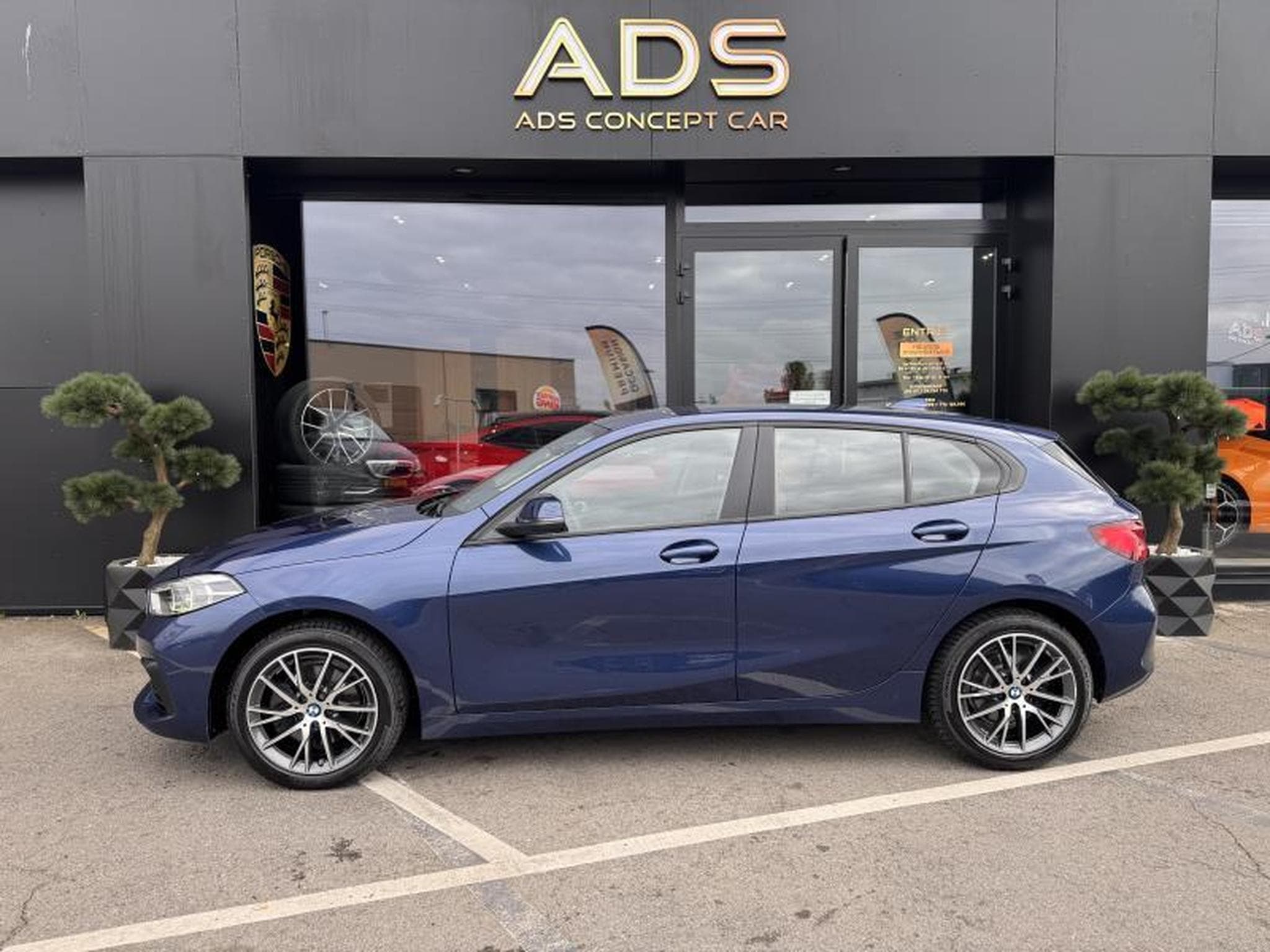 BMW 118 i Hatch 1.5L 140ch /GPS/Camera (2020) - Photo 3