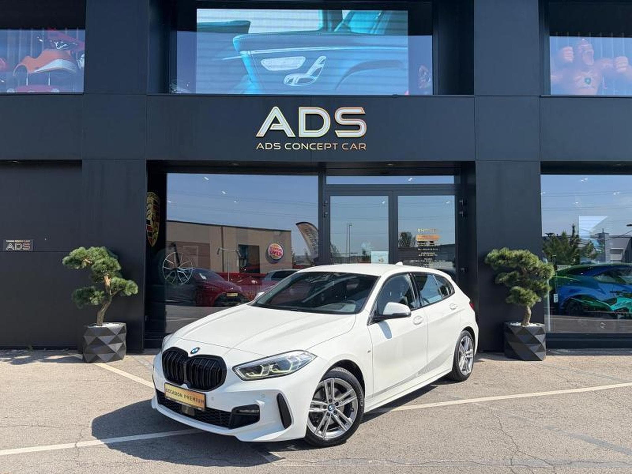 BMW 118 i Pack M 1.5L 140ch /Sièges chauffants/GPS (2019) - Photo 1