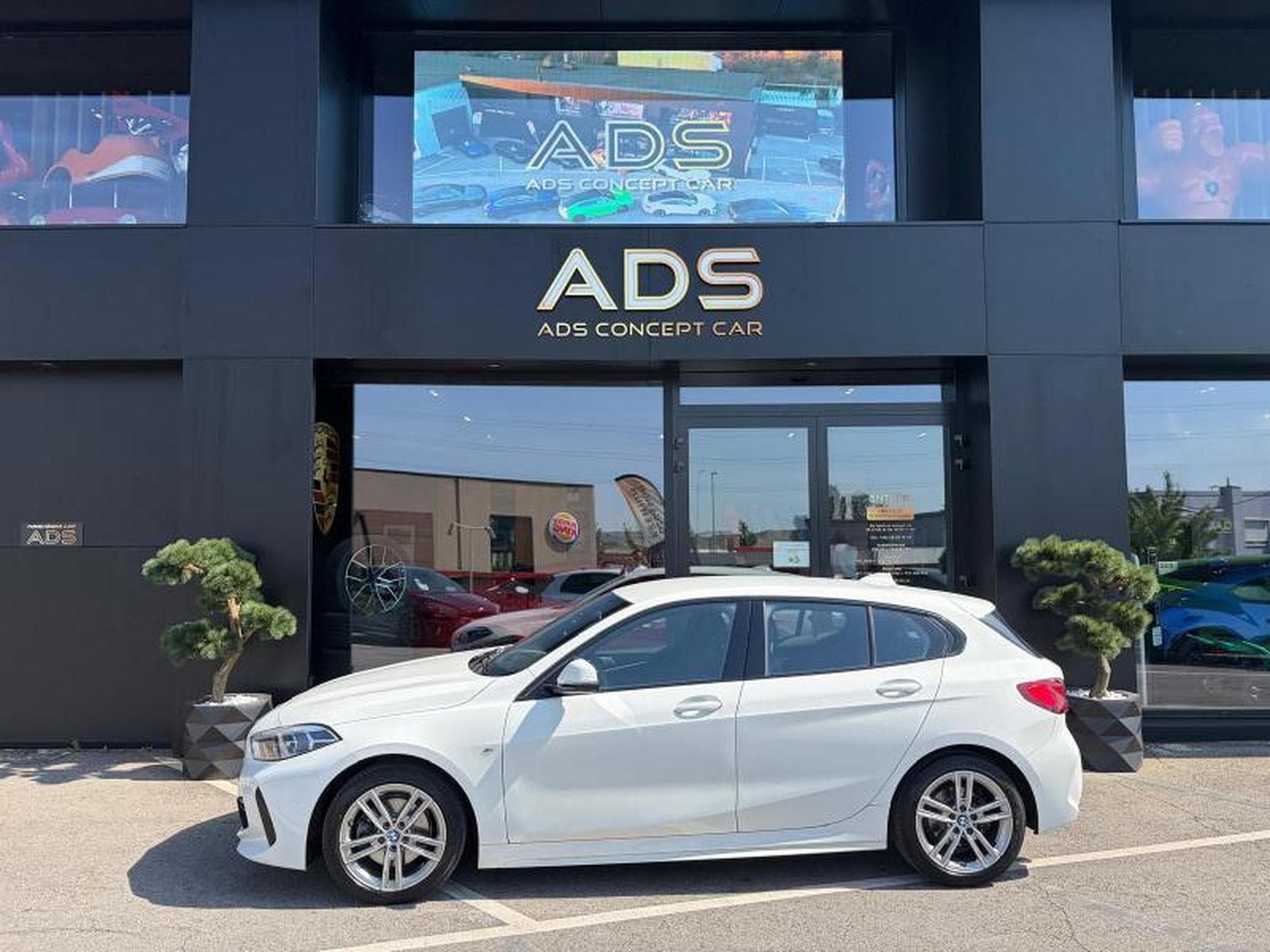 BMW 118 i Pack M 1.5L 140ch /Sièges chauffants/GPS (2019) - Photo 16