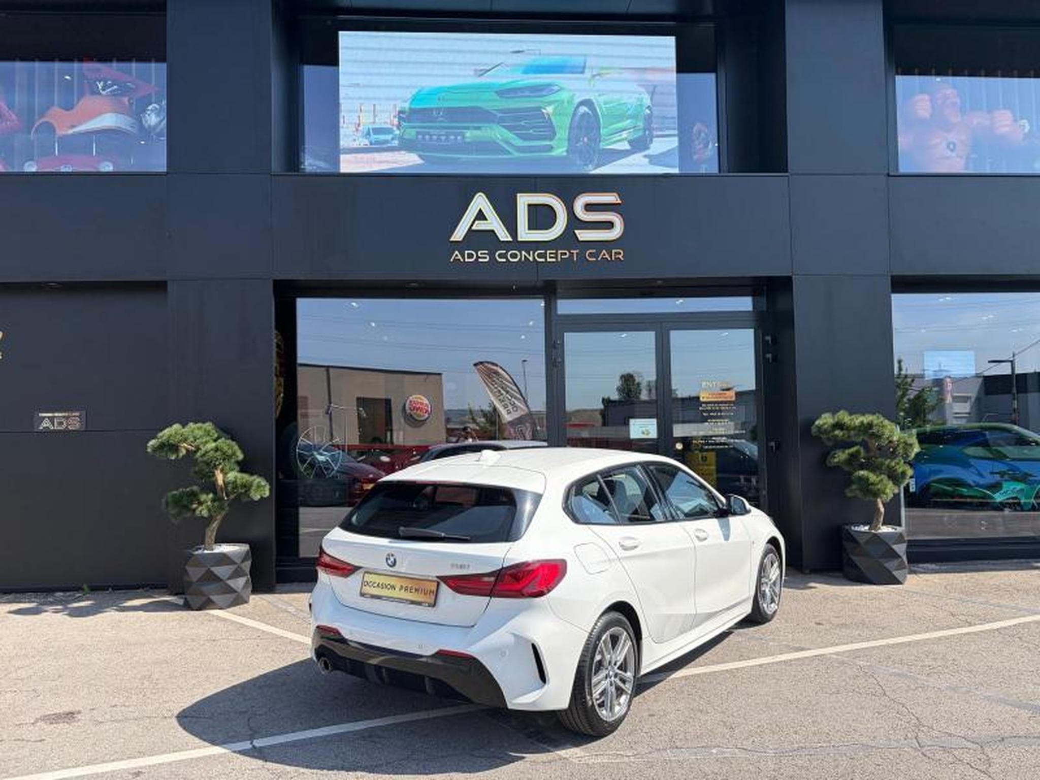 BMW 118 i Pack M 1.5L 140ch /Sièges chauffants/GPS (2019) - Photo 17