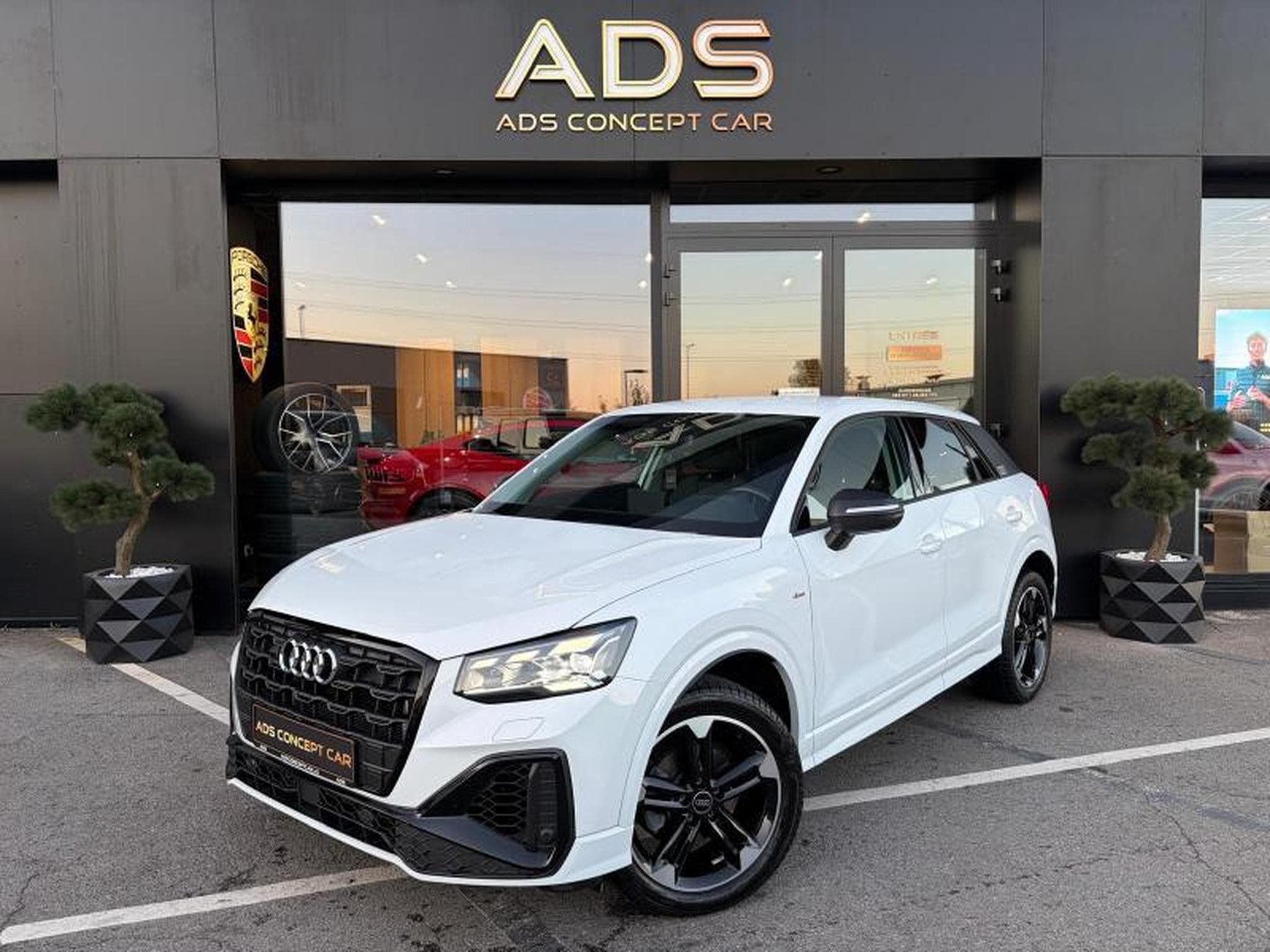 Audi Q2 S line 2.0 TDI 116ch /Attelage/Garantie Audi 12-2028/Sièges (2023) - Photo 2