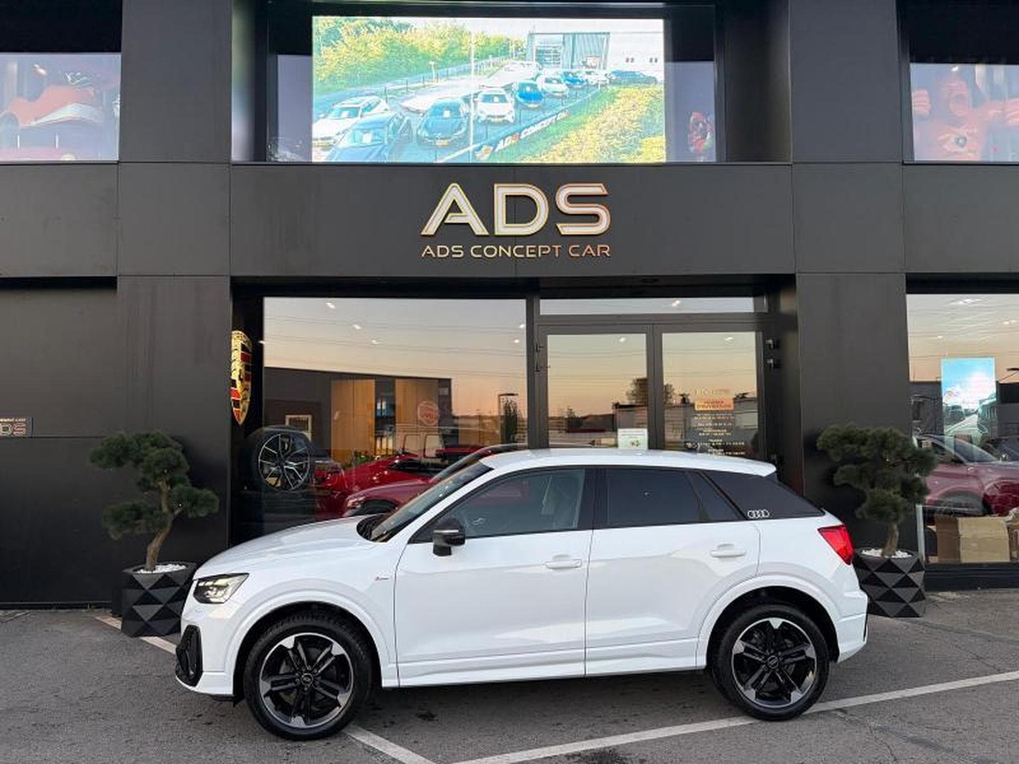 Audi Q2 S line 2.0 TDI 116ch /Attelage/Garantie Audi 12-2028/Sièges (2023) - Photo 17