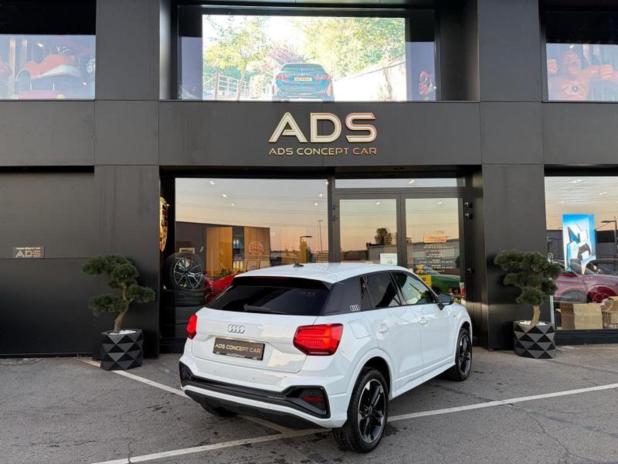 Audi Q2 S line 2.0 TDI 116ch /Attelage/Garantie Audi 12-2028/Sièges (2023) - Photo 18