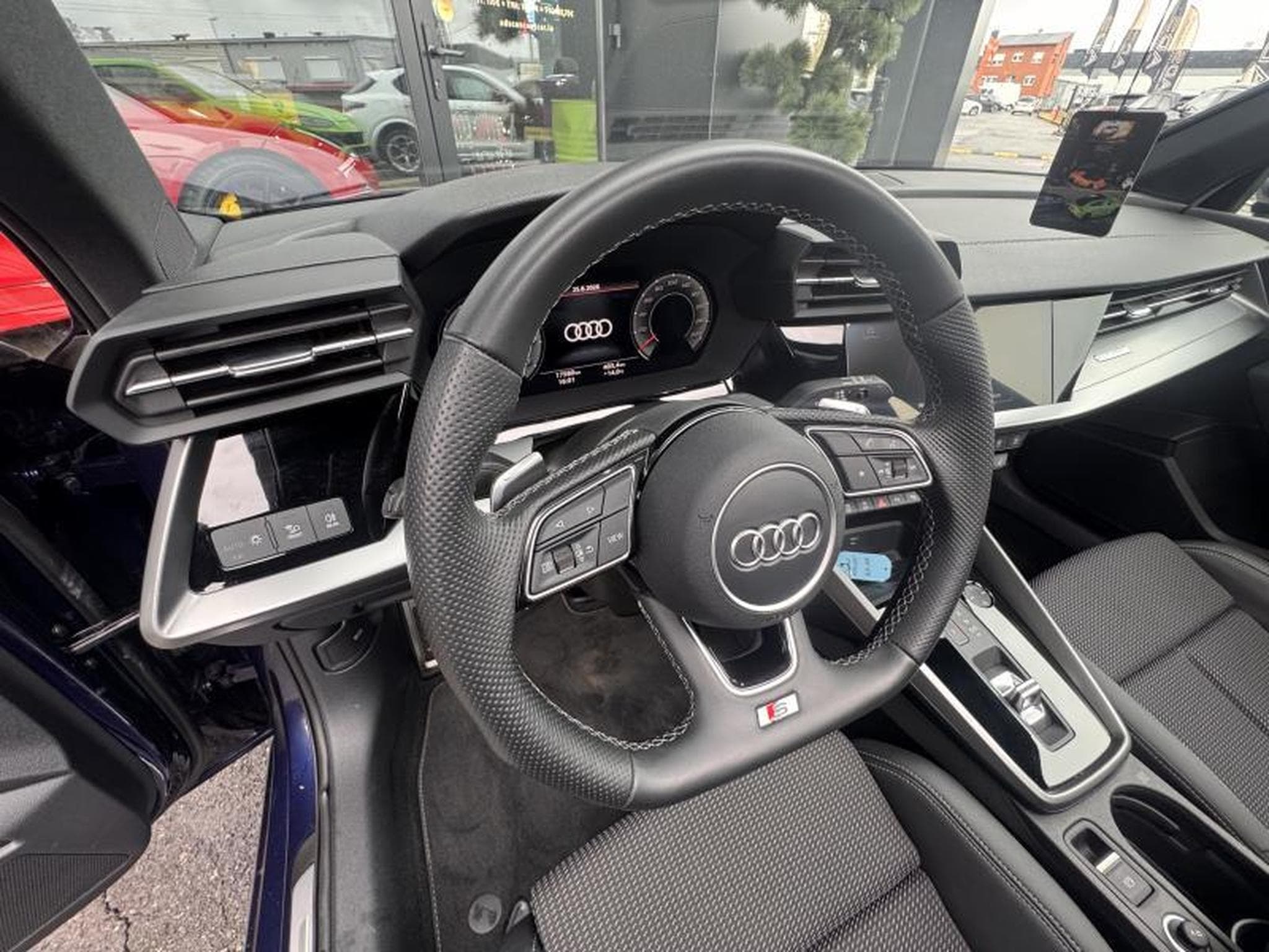 Audi S3 Sportback Quattro 2.0L 310ch / Toit ouvrant/ Virtual cockpit (2024) - Foto 6
