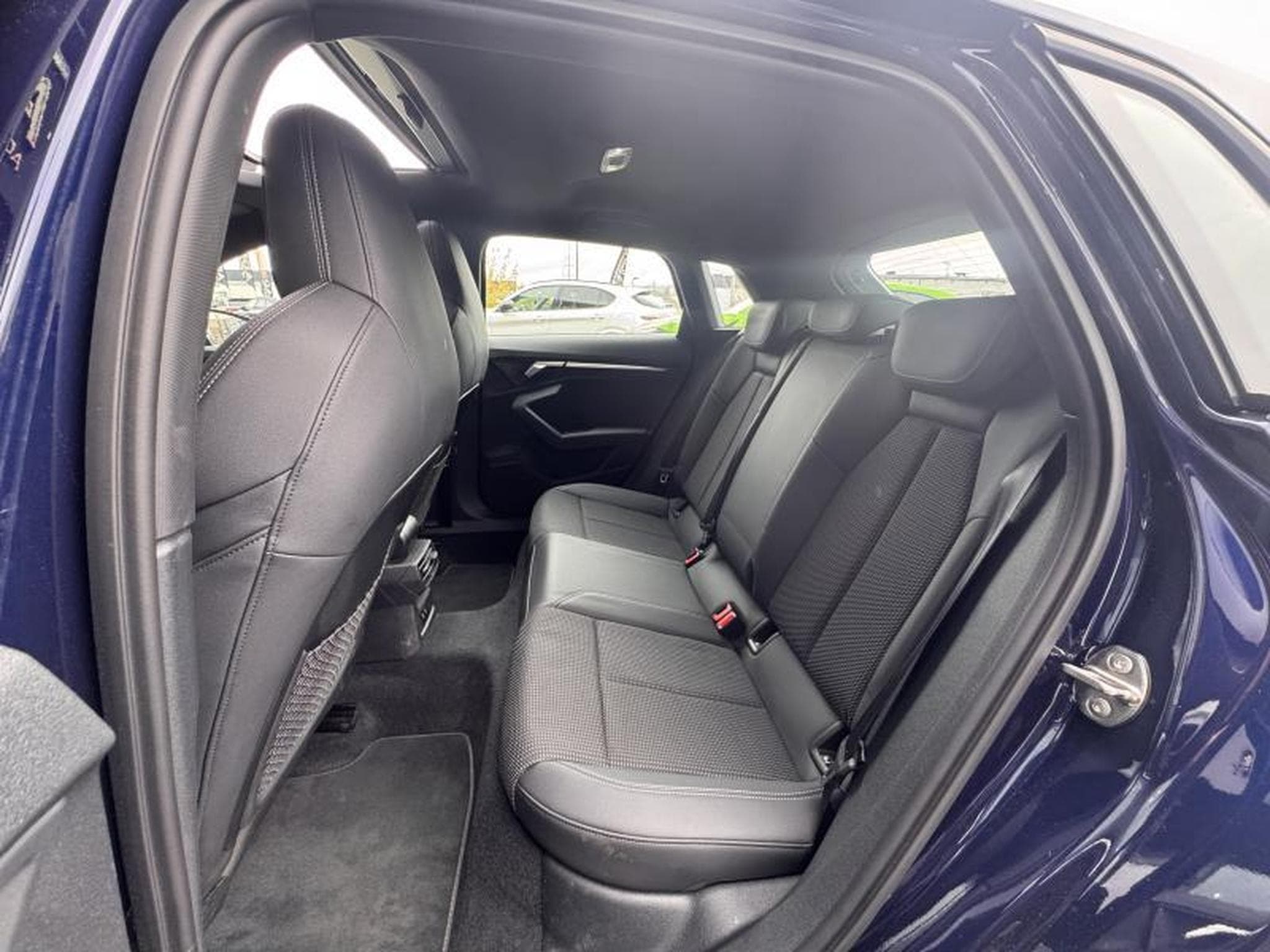 Audi S3 Sportback Quattro 2.0L 310ch / Toit ouvrant/ Virtual cockpit (2024) - Foto 9