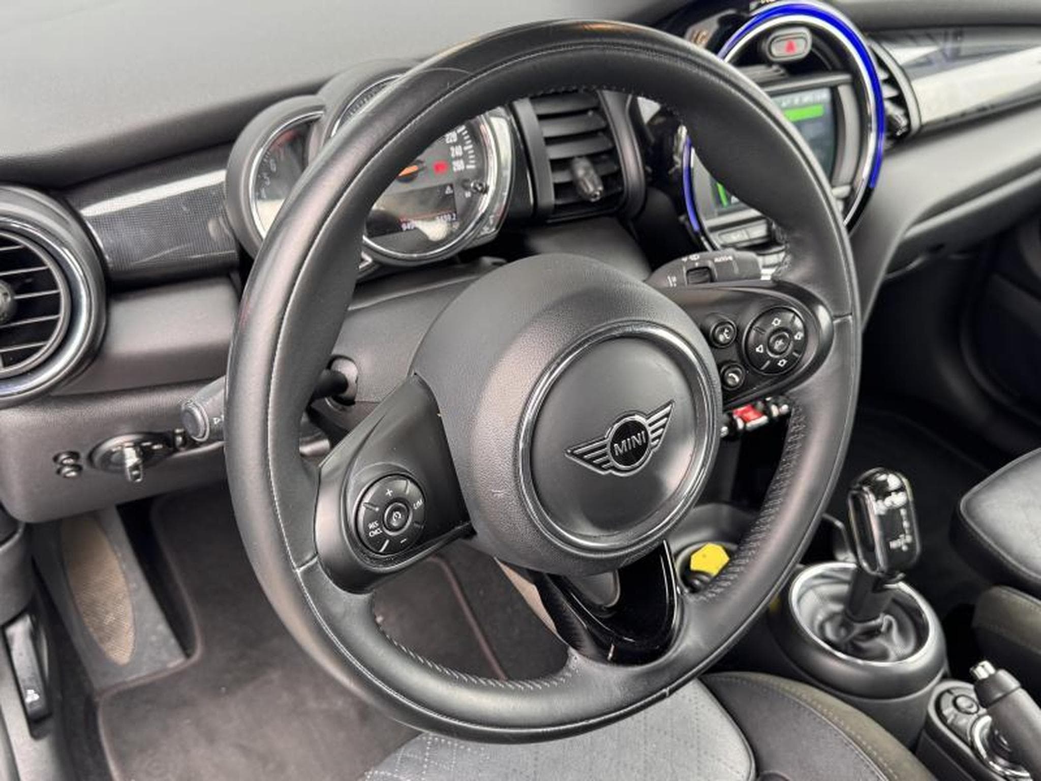 MINI Cooper Cabrio 1.5L 136ch /Sièges chauffants/GPS (2019) - Foto 5