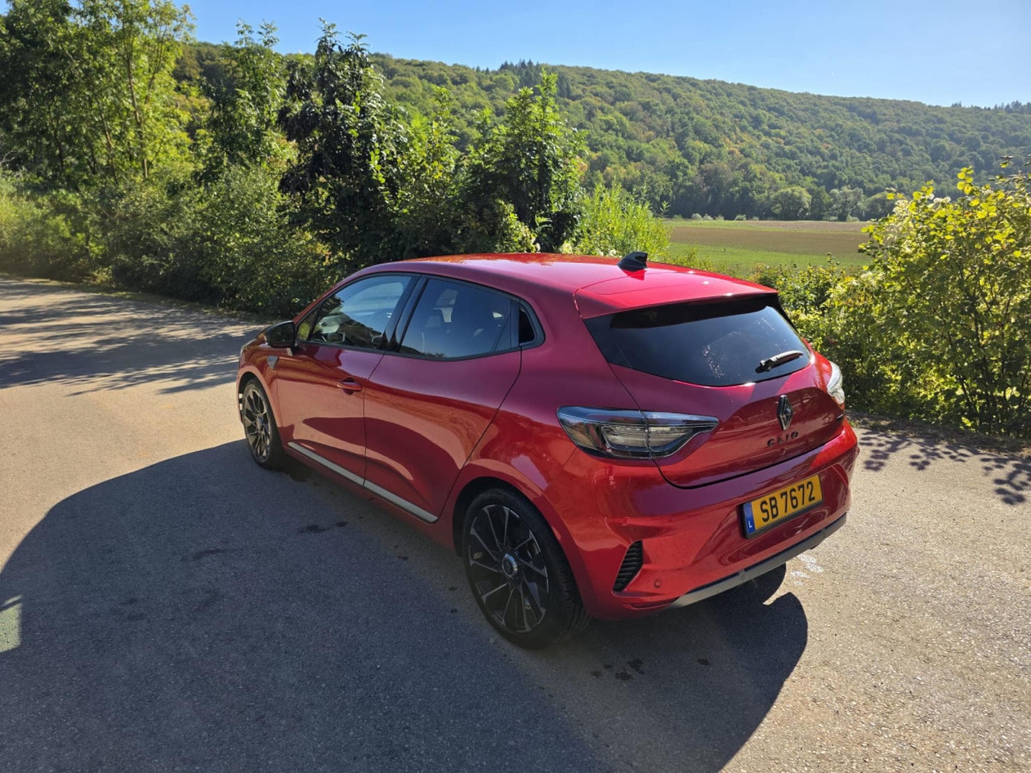 Renault Clio Esprit Alpine E-Tech Full Hybrid 145 (2024) - Foto 4