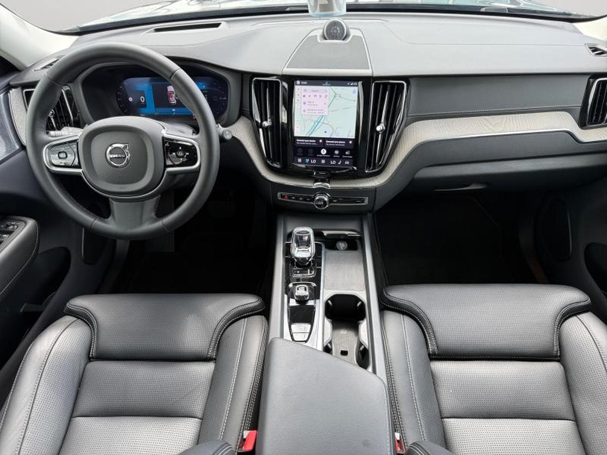 Volvo XC60 T6 Ultra Bright / Hybride BOWERS WILKINS (2025) - Foto 3