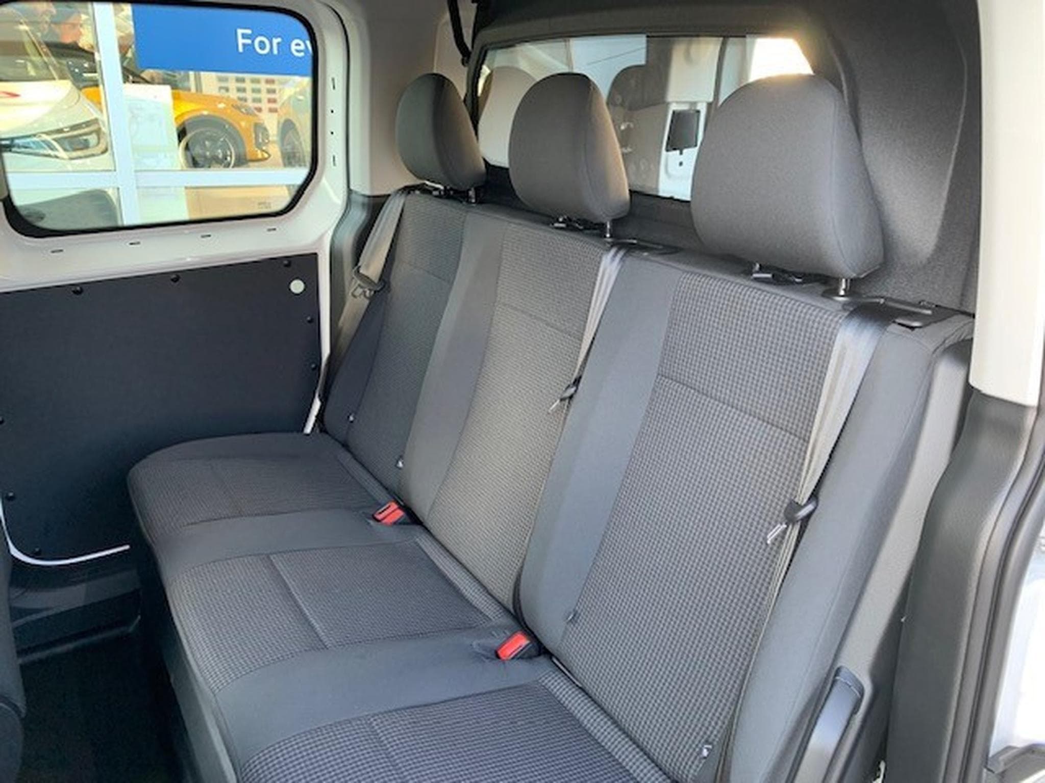 VW Caddy FLEXIBLE 2.0TDT 102CV 6VITESSES (2026) - Photo 3