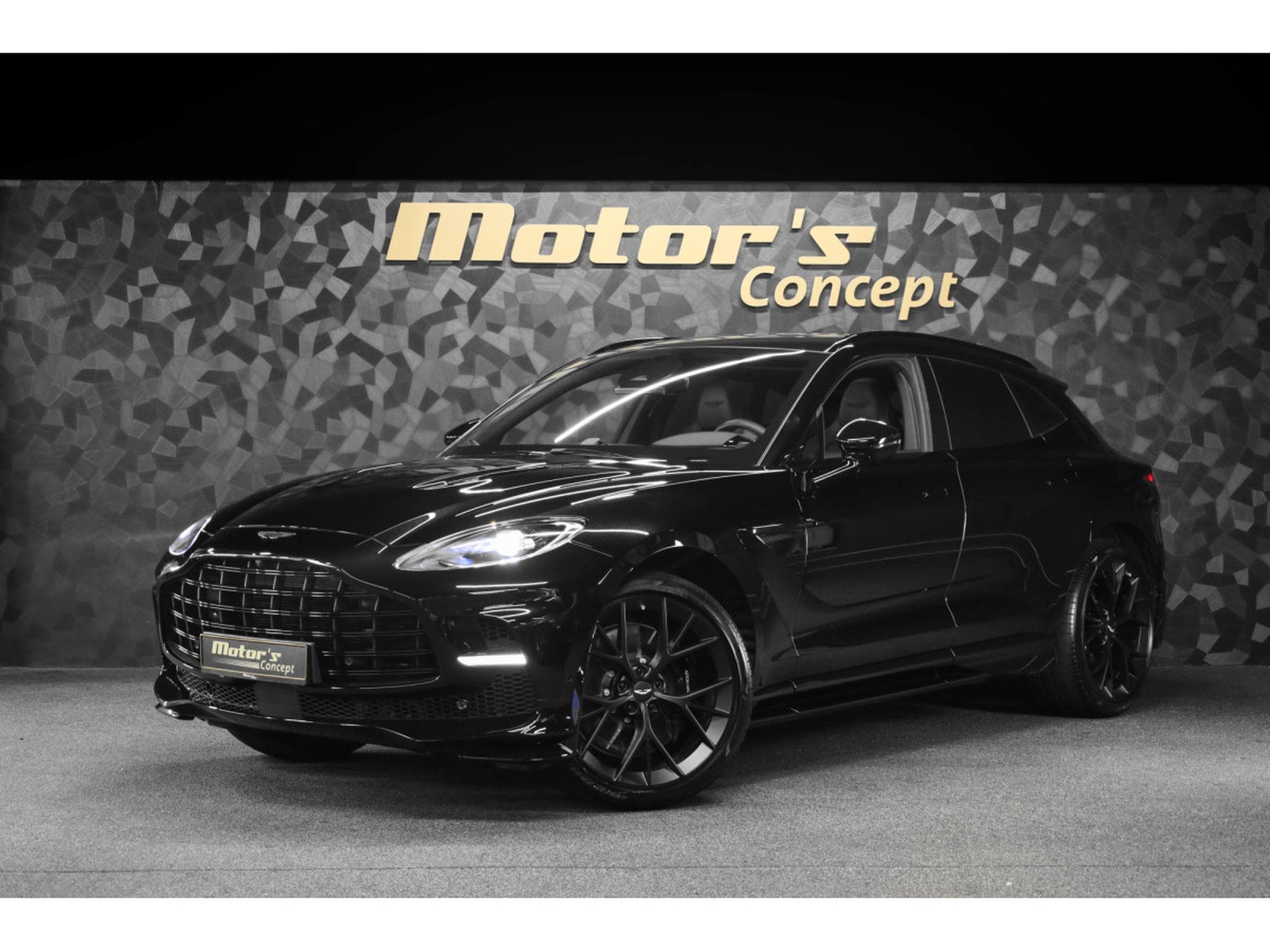 Aston-Martin DBX 707 4.0 V8 Bi-Turbo (2026) - Photo 1