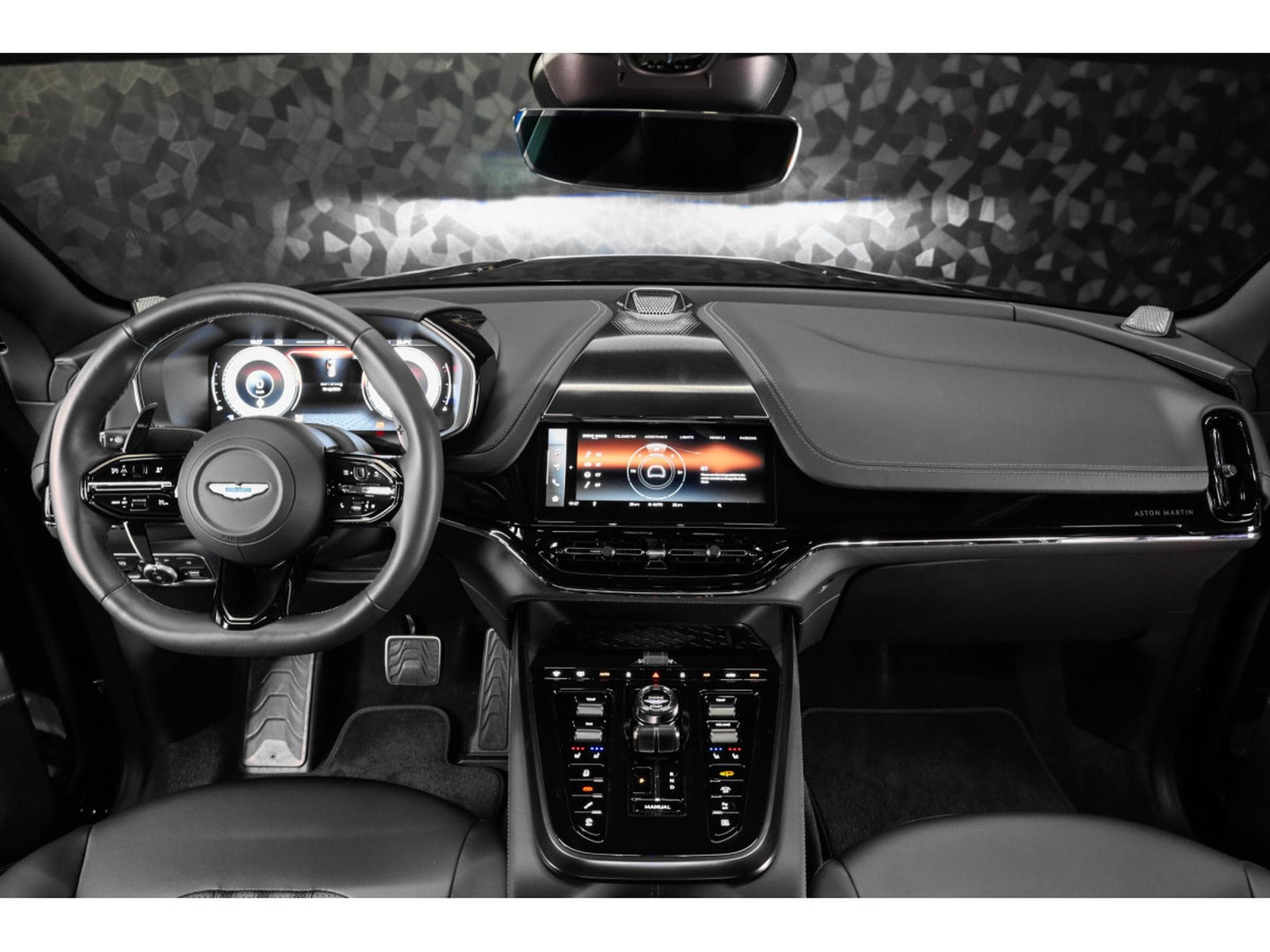 Aston-Martin DBX 707 4.0 V8 Bi-Turbo (2026) - Photo 18
