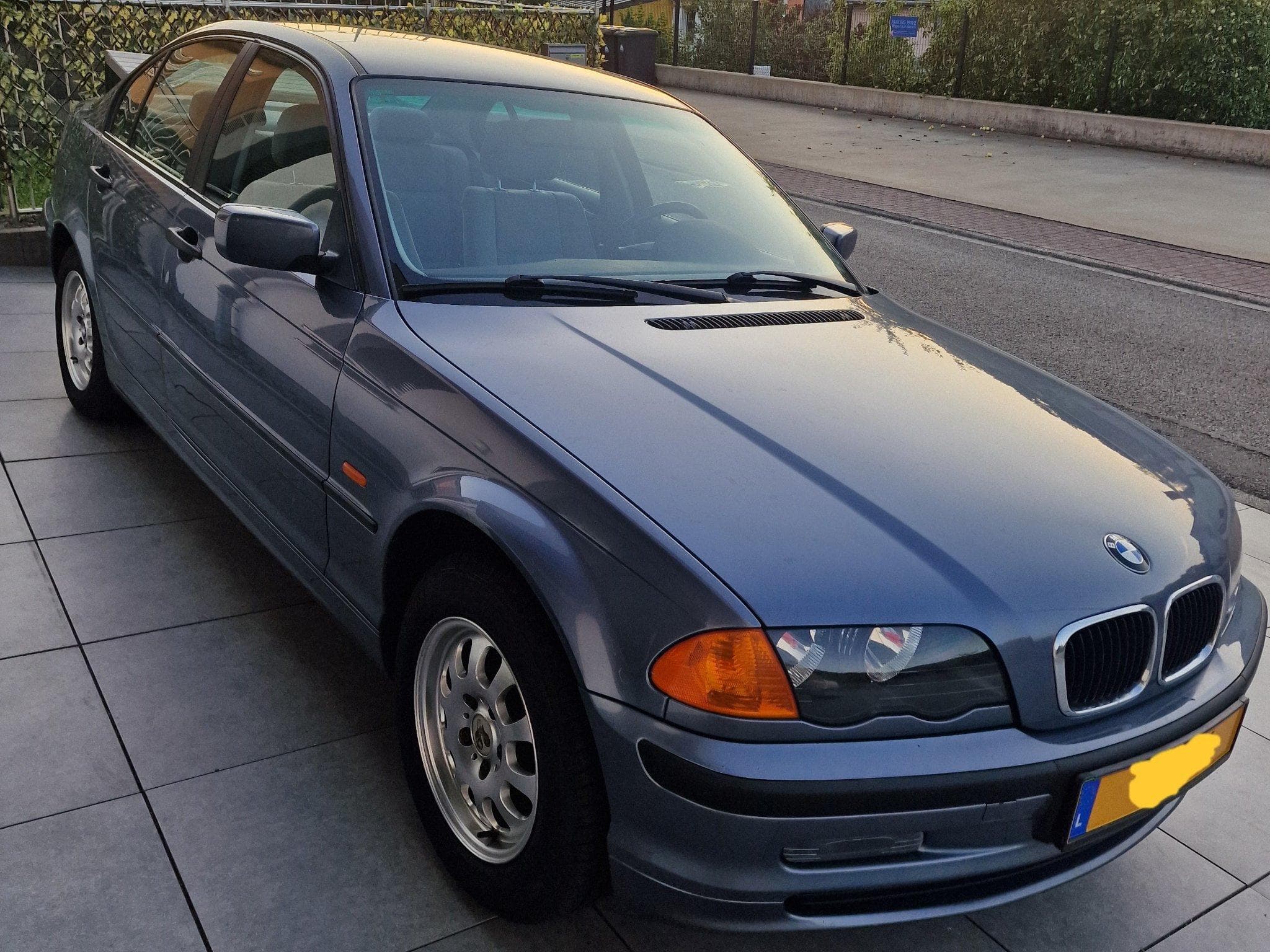 BMW 318 (1998) - Foto 1