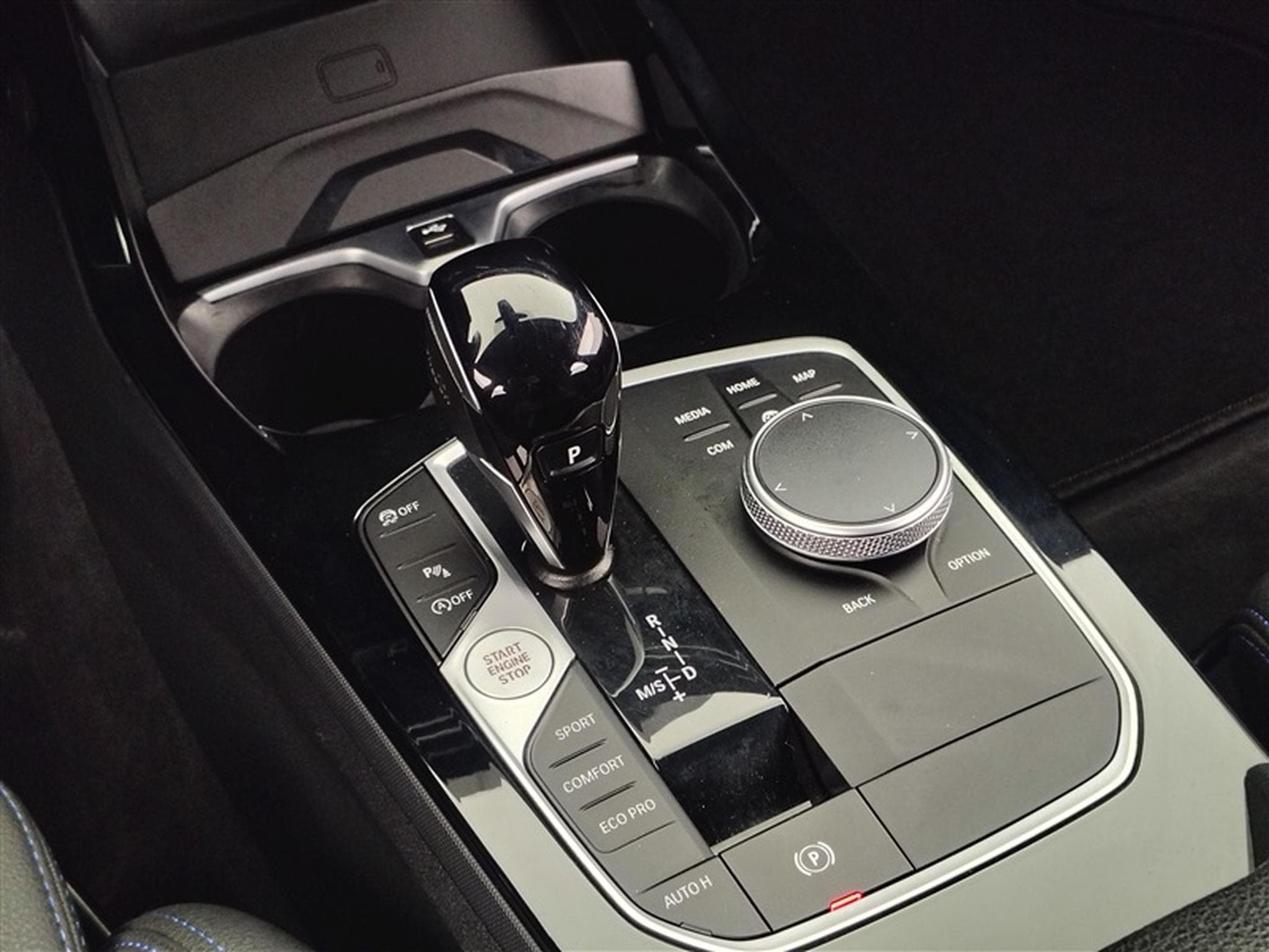 BMW 118 iA Pack M  Navi / Led / PDC av+ar (2024) - Photo 12