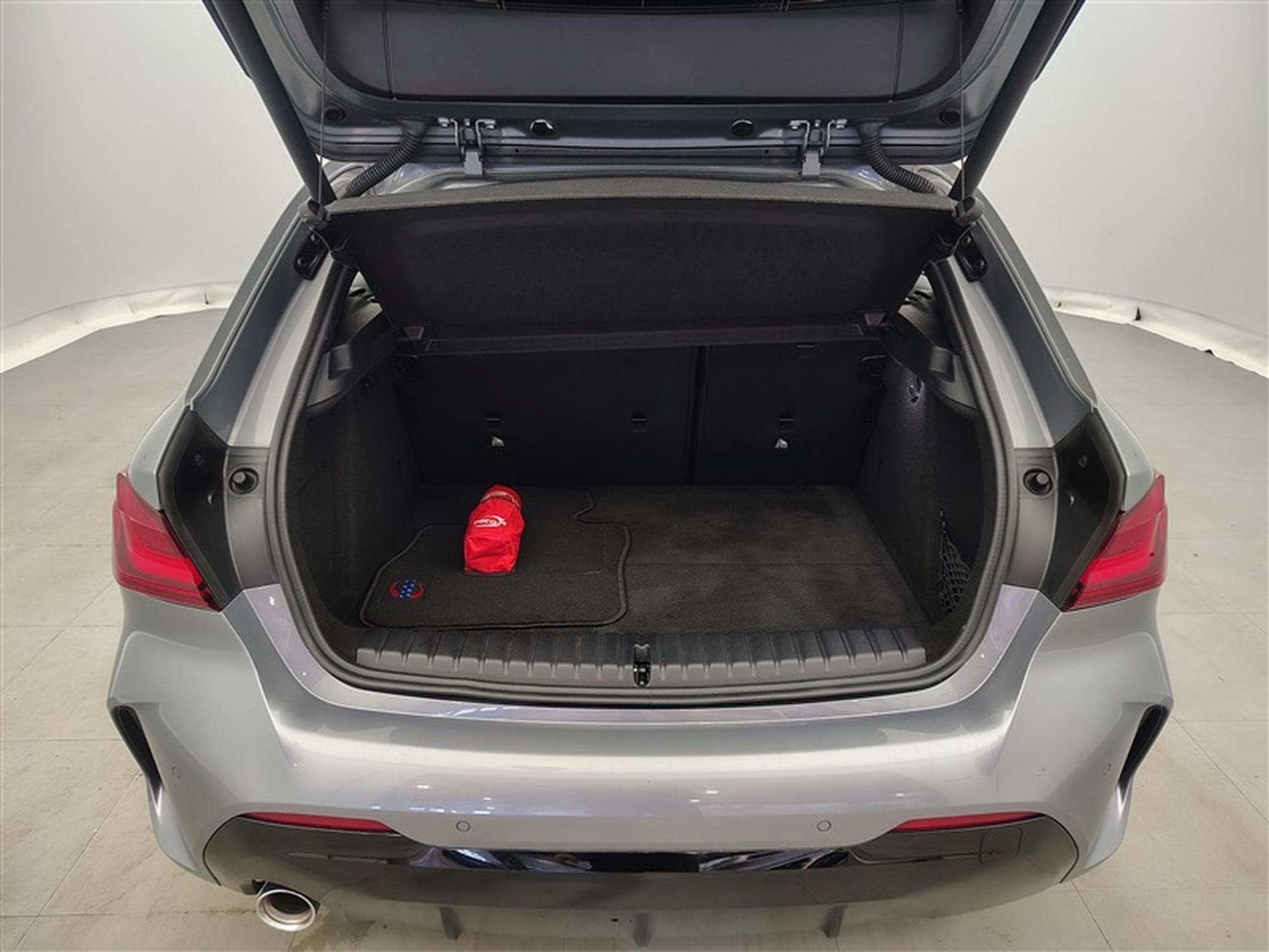 BMW 118 iA Pack M  Navi / Led / PDC av+ar (2024) - Photo 14