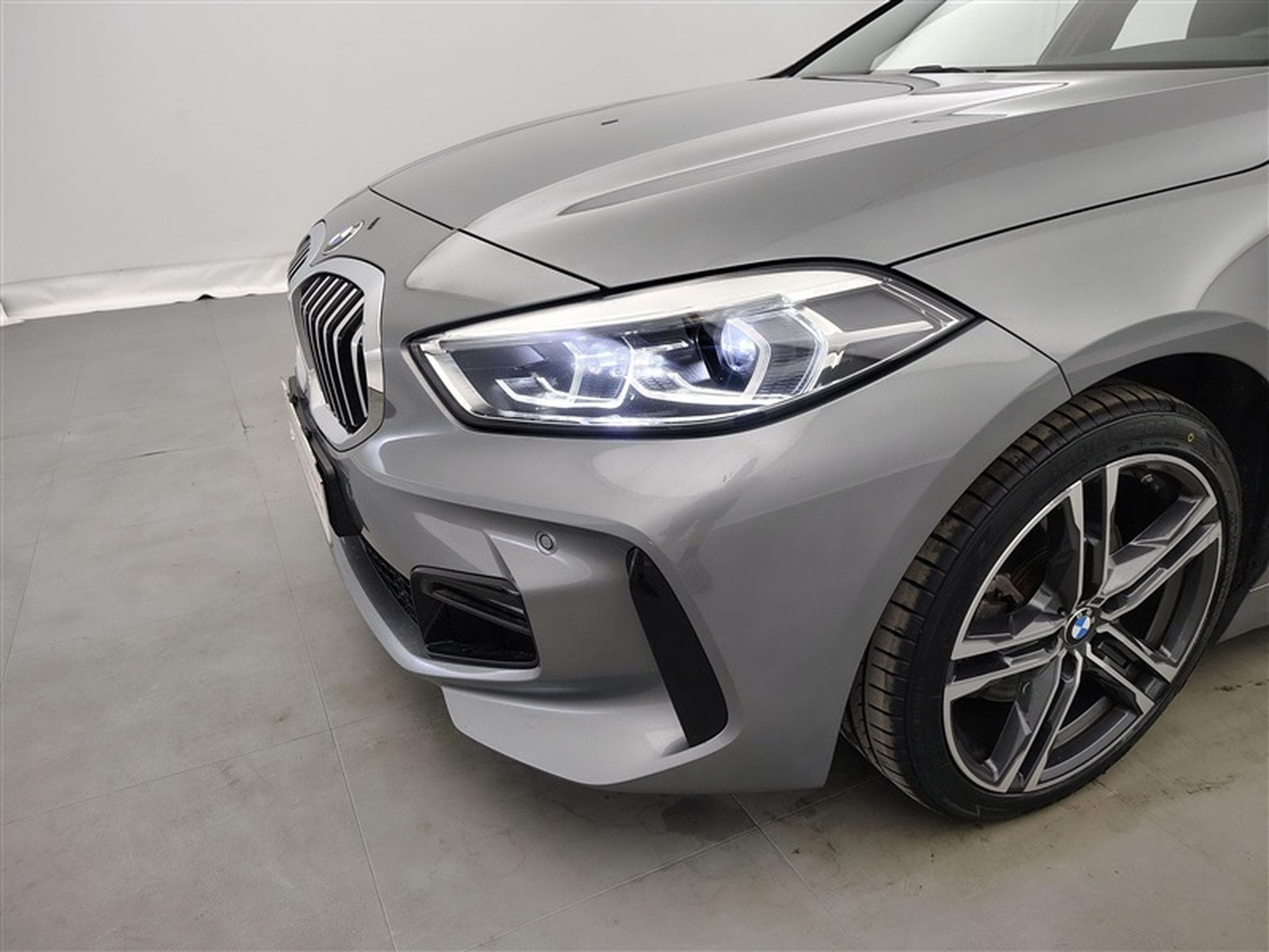BMW 118 iA Pack M  Navi / Led / PDC av+ar (2024) - Photo 15