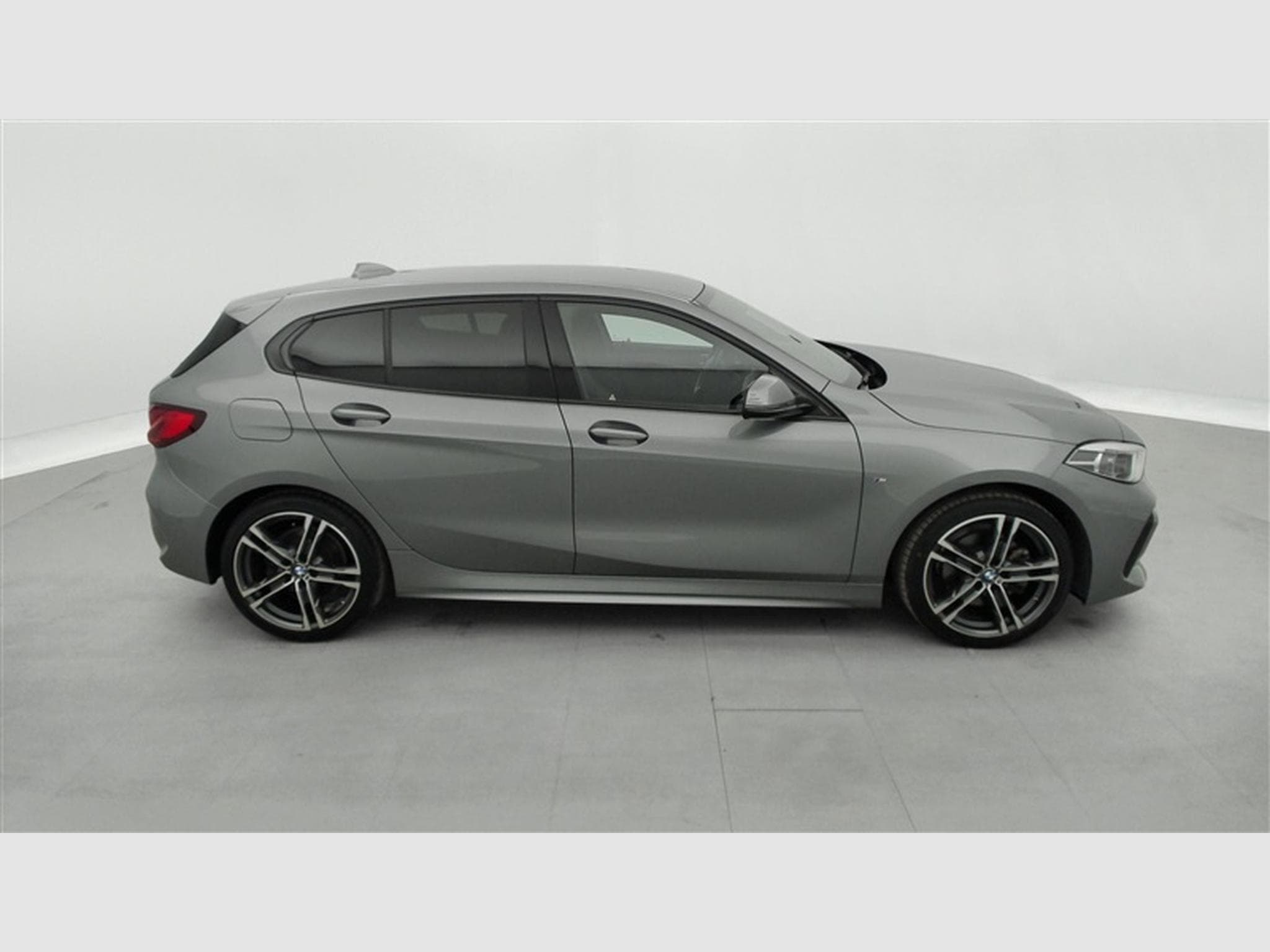 BMW 118 iA Pack M  Navi / Led / PDC av+ar (2024) - Photo 25