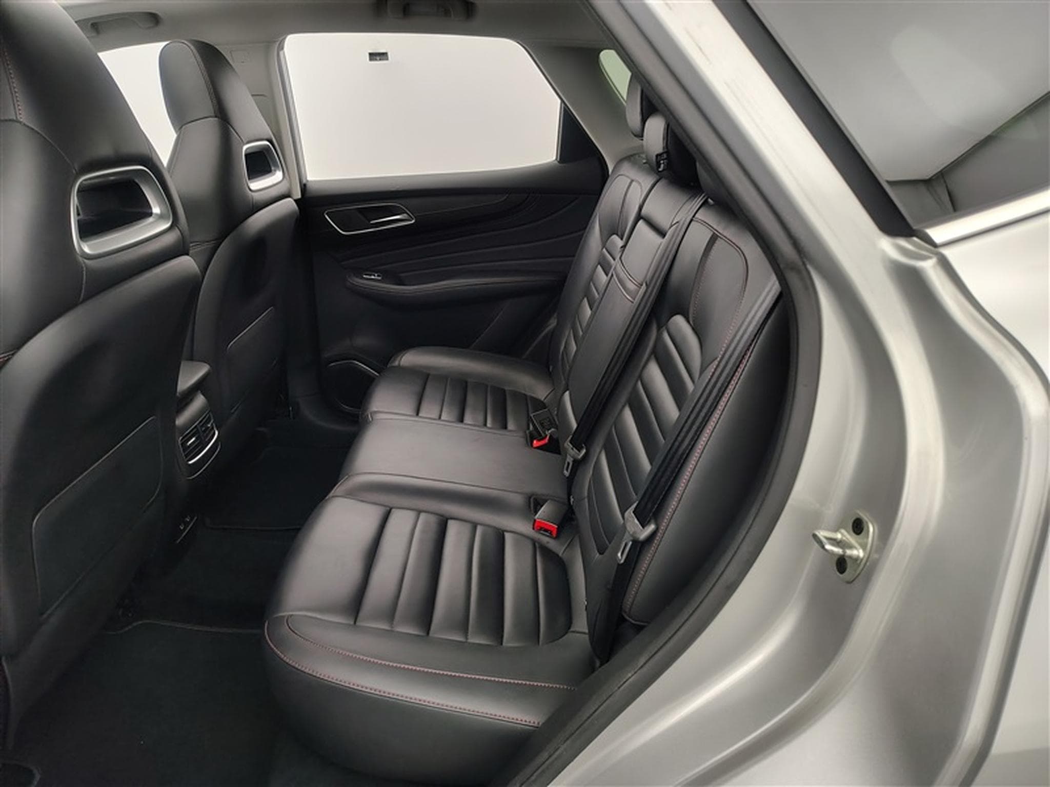 MG HS 1.5 T-GDi 160cv BVA Luxury NAVI / FULL LED / CUIR / PANO (2024) - Photo 13
