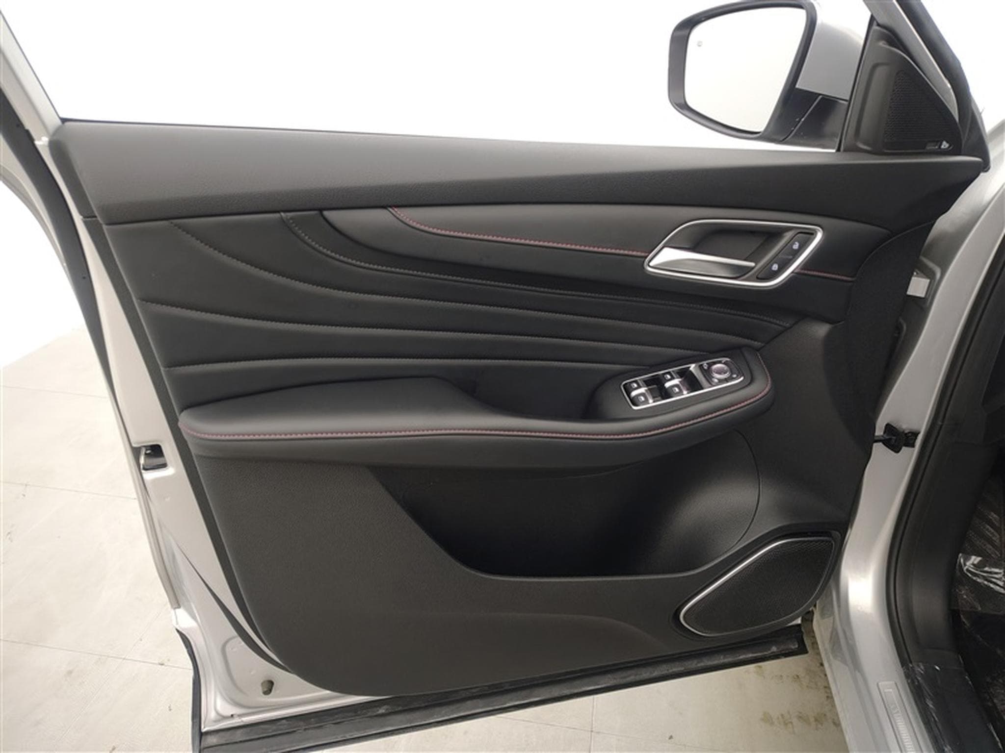 MG HS 1.5 T-GDi 160cv BVA Luxury NAVI / FULL LED / CUIR / PANO (2024) - Photo 16