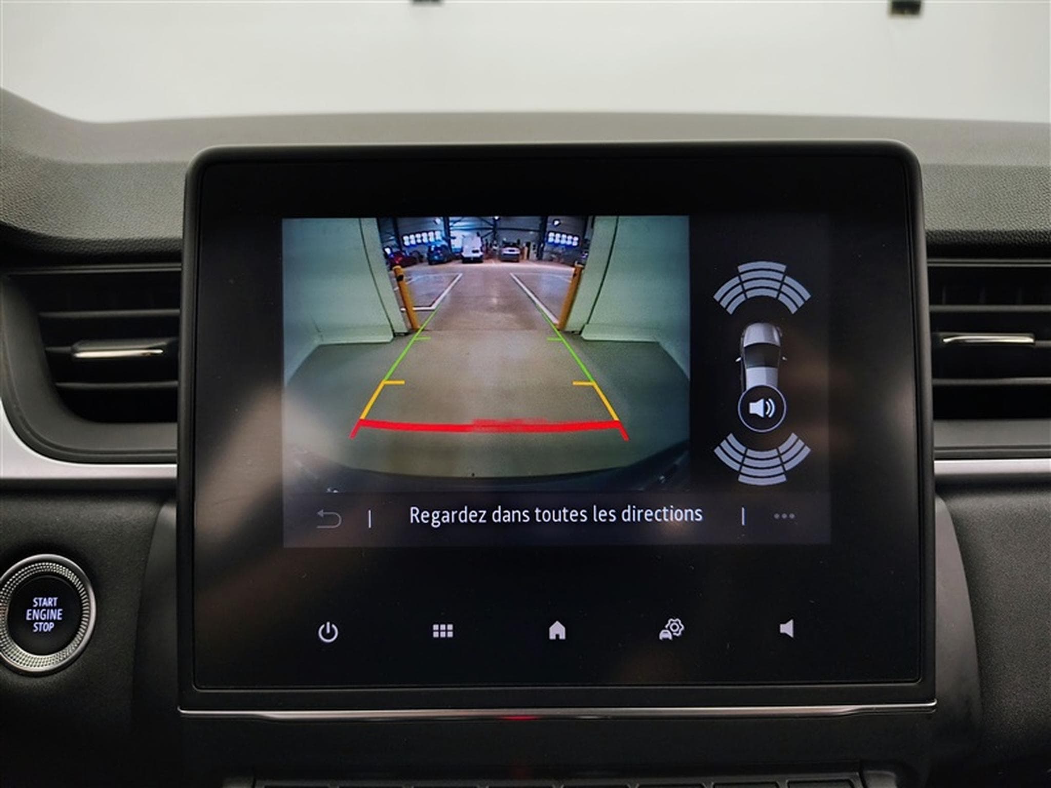 Renault Captur 1.0 TCe Evolution NAVI / CAMERA / CARPLAY (2024) - Photo 18