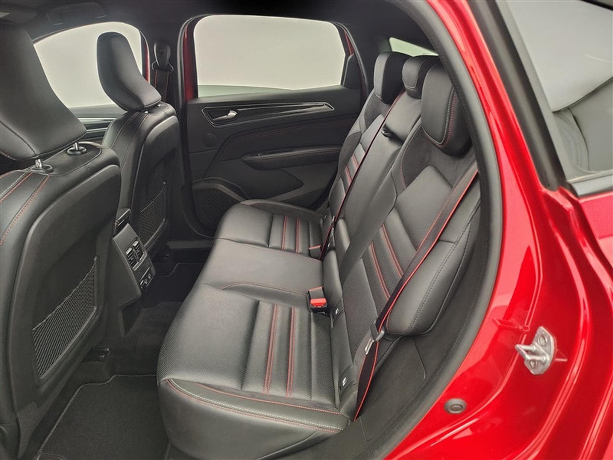 Renault Arkana 1.6i E-TECH HEV R.S.Line GPS/CAMERA/SIEGES CH/KEYLESS/JA 18" (2022) - Photo 13