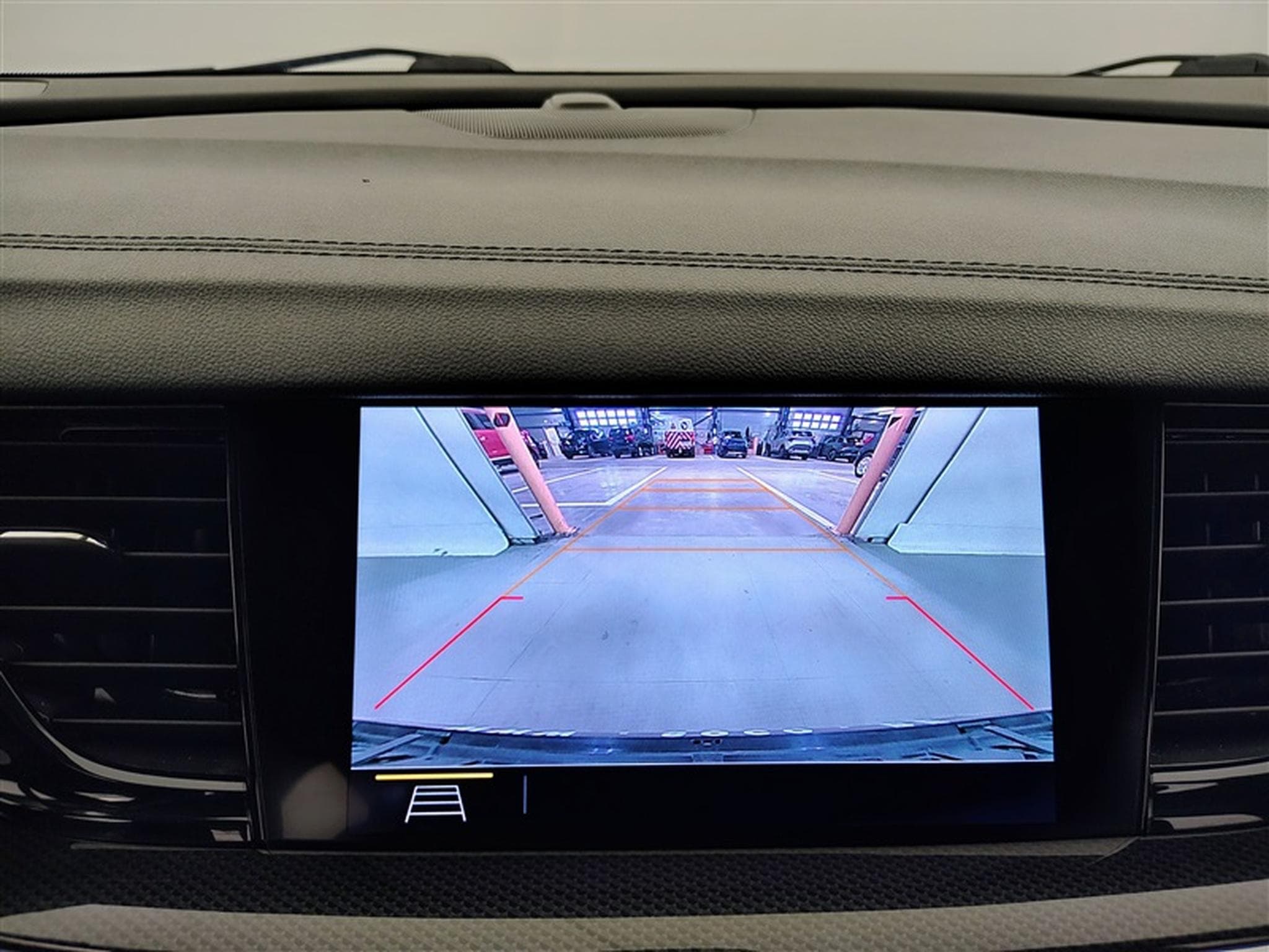 Opel Insignia 1.5 Turbo D 122Cv AT Elegance CARPLAY / FULL LED / CAMERA (2021) - Photo 18