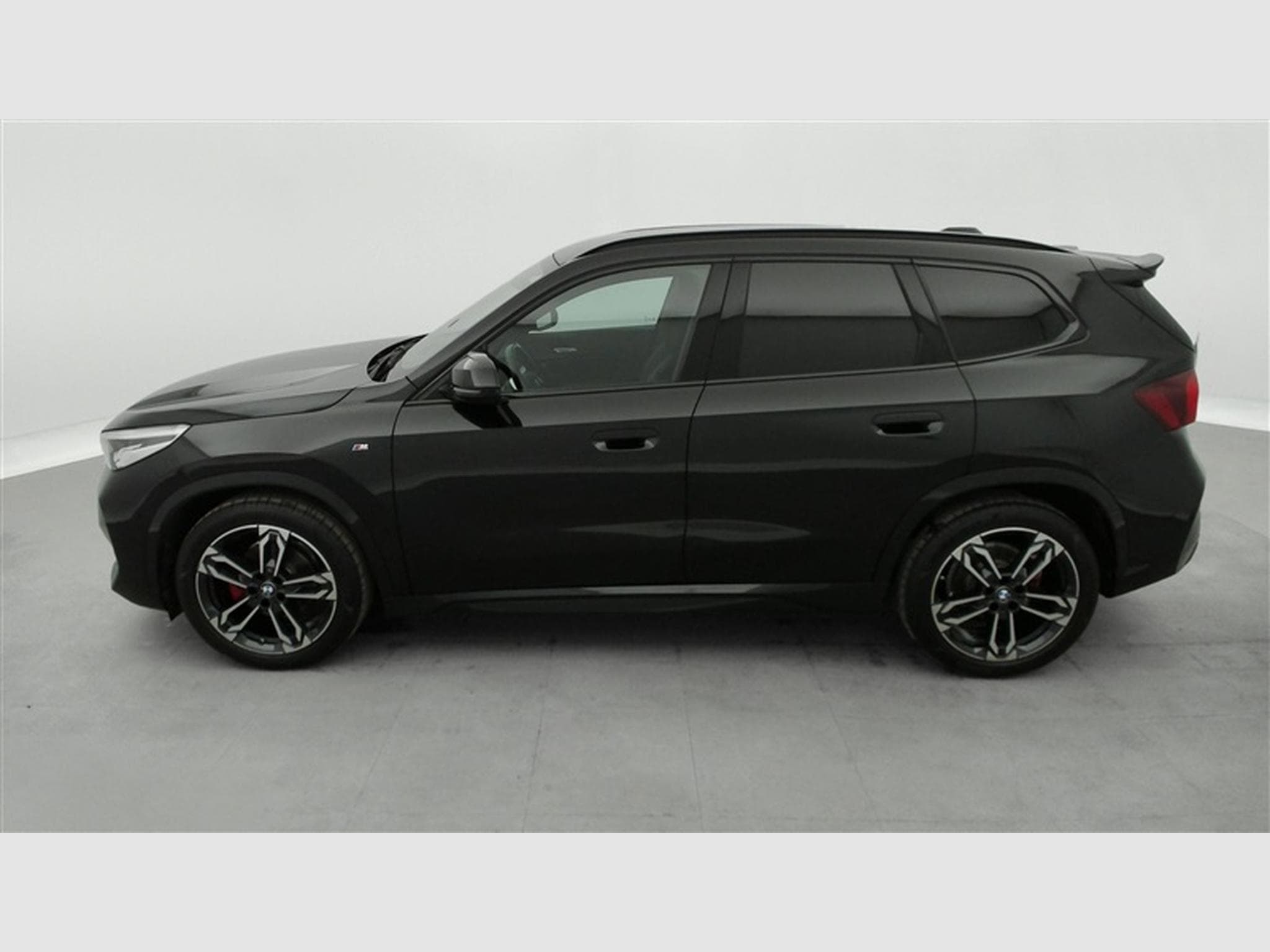 BMW X1 1.5iA MHEV PACK M/NAV/CARPLAY/CAM 360/HK/KEYLESS/HUD (2023) - Photo 3
